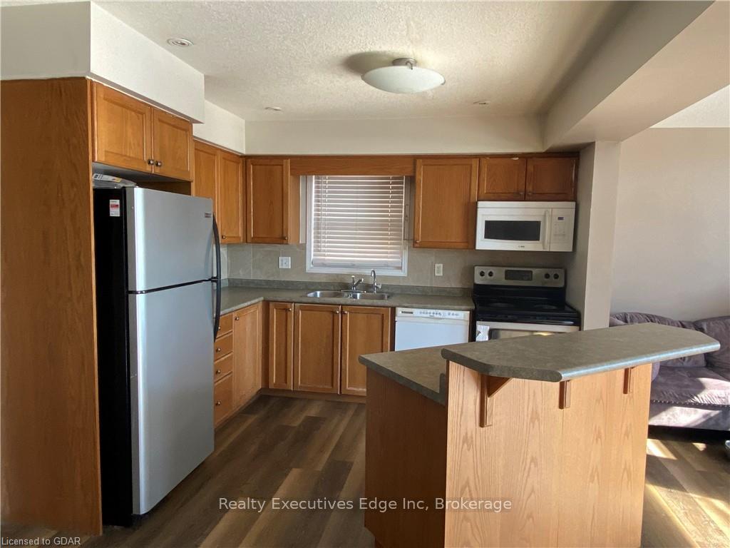 Photo 3 of Unit Main, 47 Red Clover Crescent, Kitchener — HOMEH