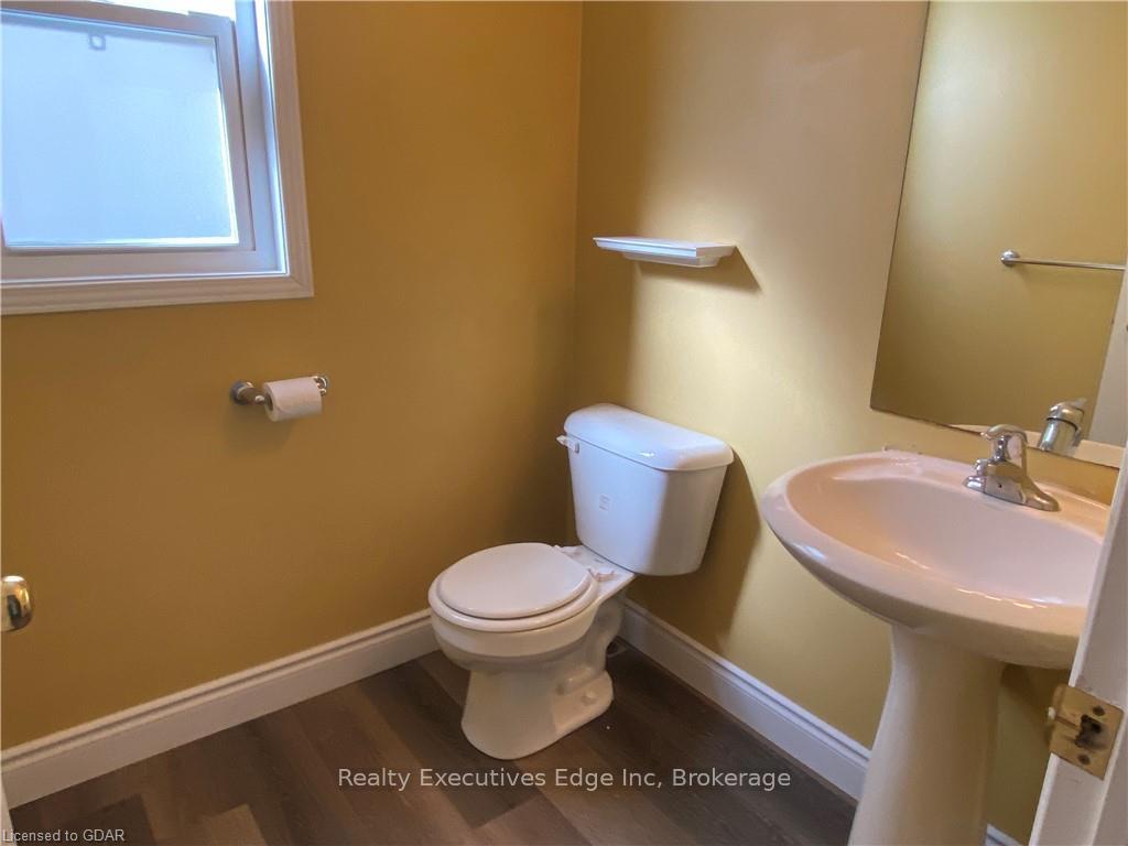 Photo 12 of Unit Main, 47 Red Clover Crescent, Kitchener — HOMEH
