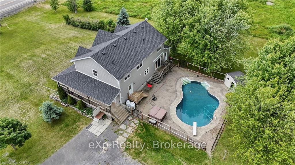 Photo 33 of 435 County 6 Road, Loyalist, Lennox and Addington - South — HOMEH