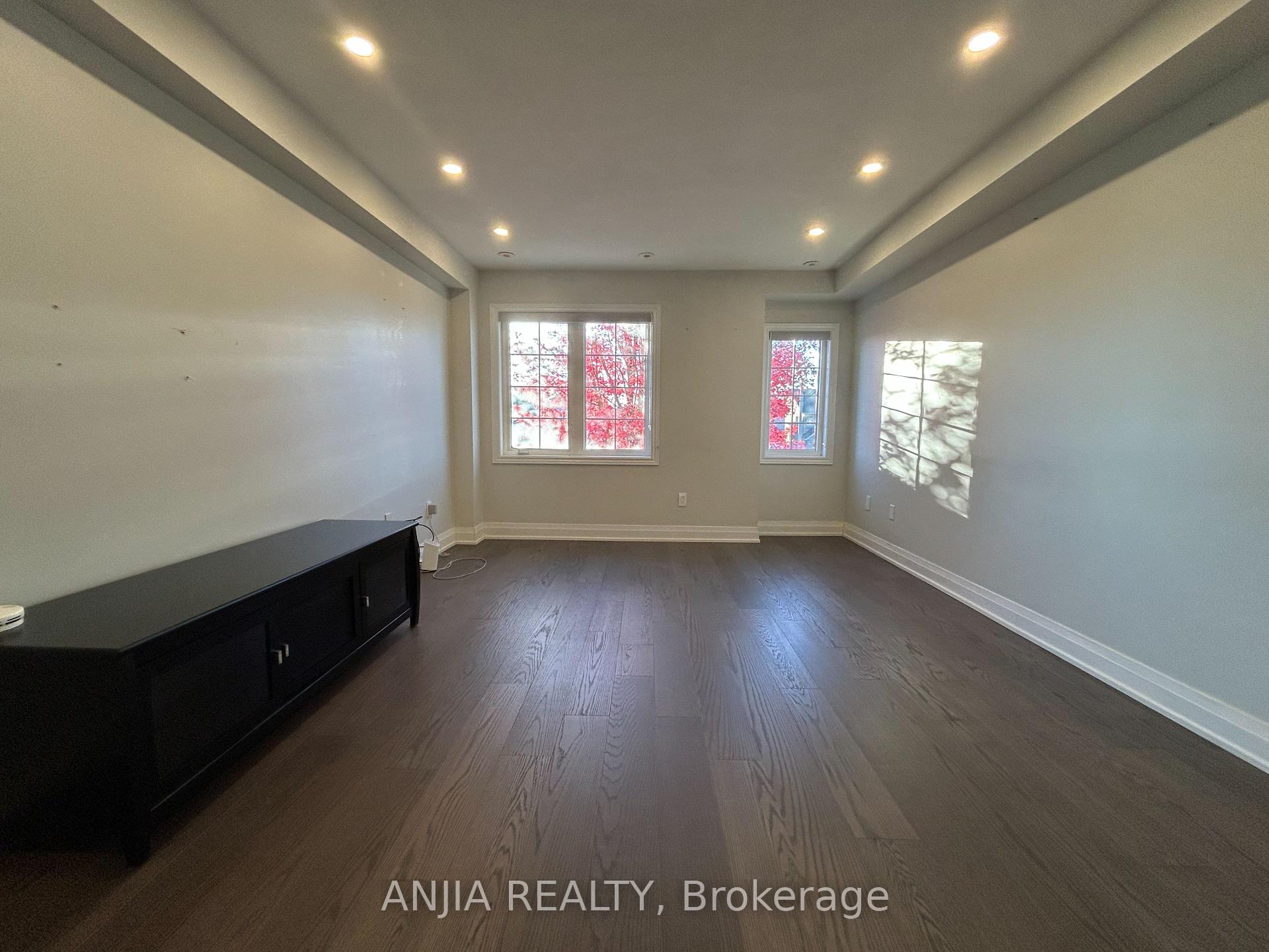 Photo 2 of 2670 Bur Oak Avenue, Markham, Cornell — HOMEH