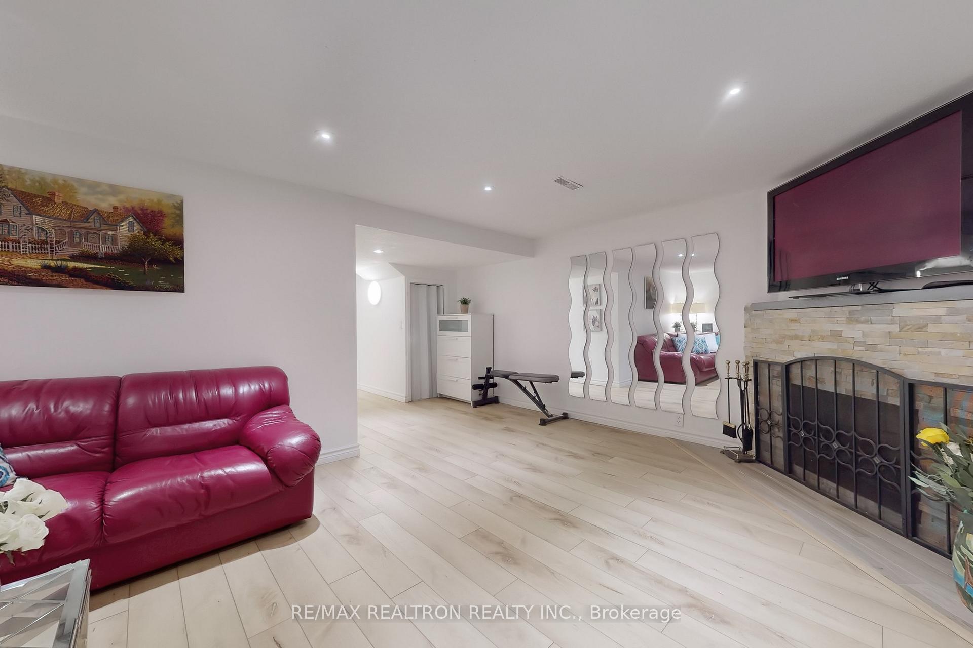 Photo 29 of 168 Cottonwood Court, Markham, Bayview Fairway-Bayview Country Club Estates — HOMEH
