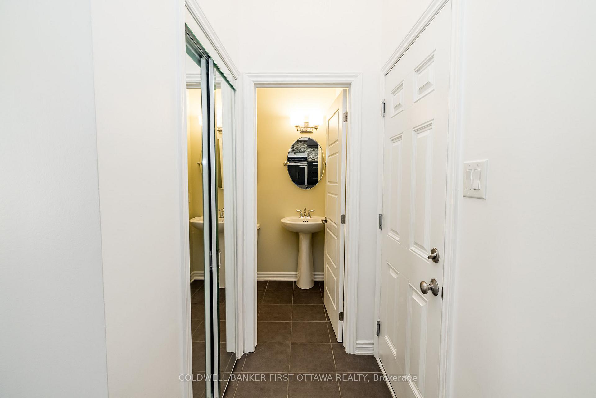Photo 12 of 170 Flowing Creek Circle, Ottawa, Kanata - Emerald Meadows/Trailwest — HOMEH