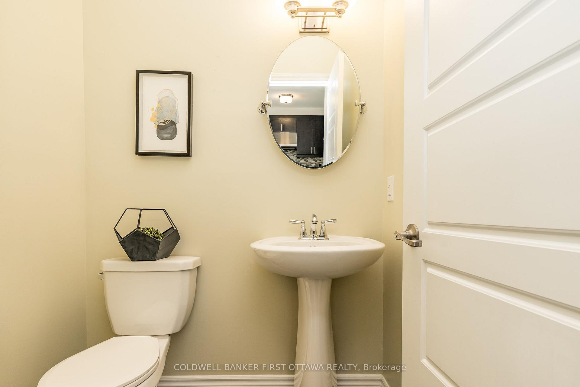 Photo 13 of 170 Flowing Creek Circle, Ottawa, Kanata - Emerald Meadows/Trailwest — HOMEH