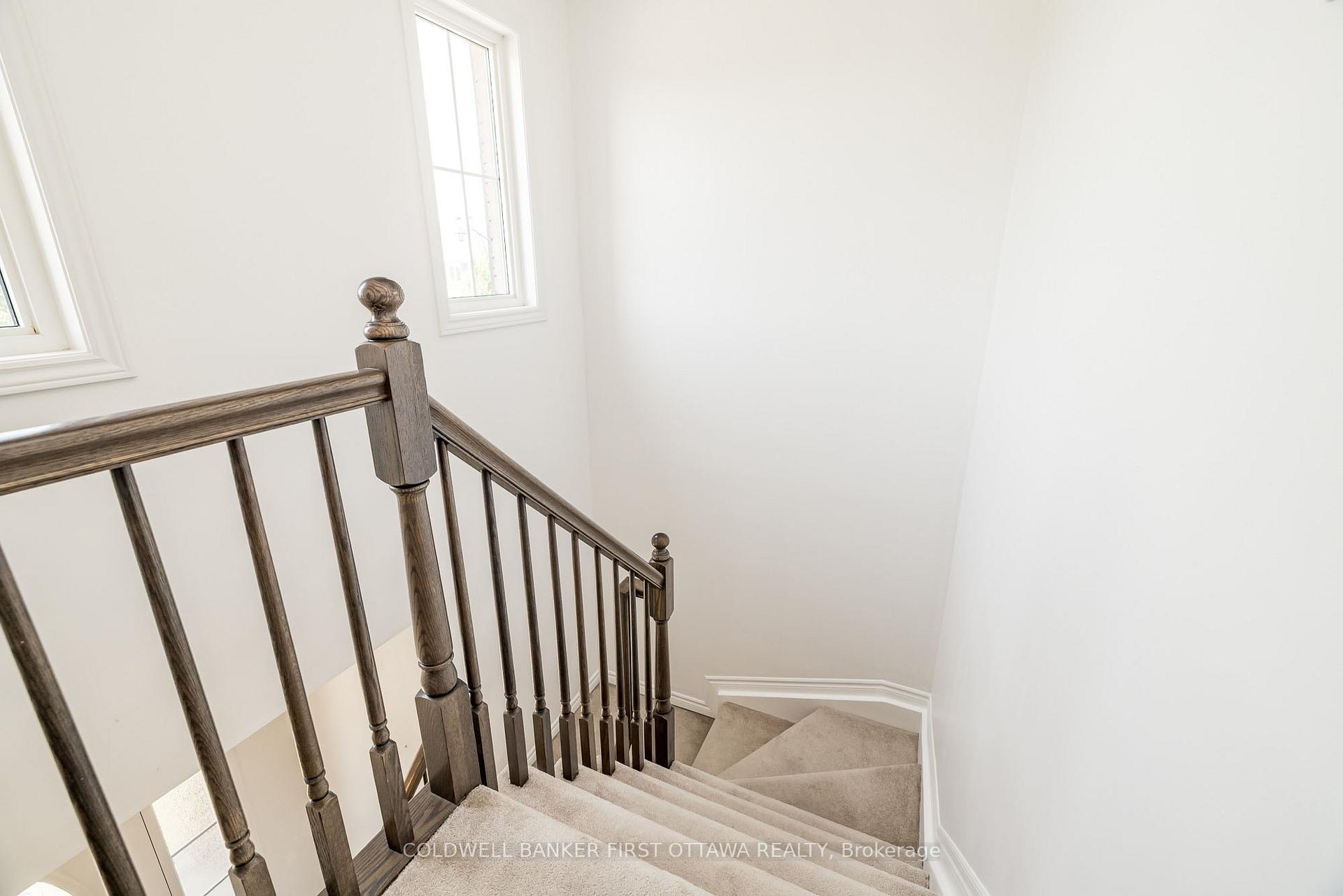 Photo 15 of 170 Flowing Creek Circle, Ottawa, Kanata - Emerald Meadows/Trailwest — HOMEH