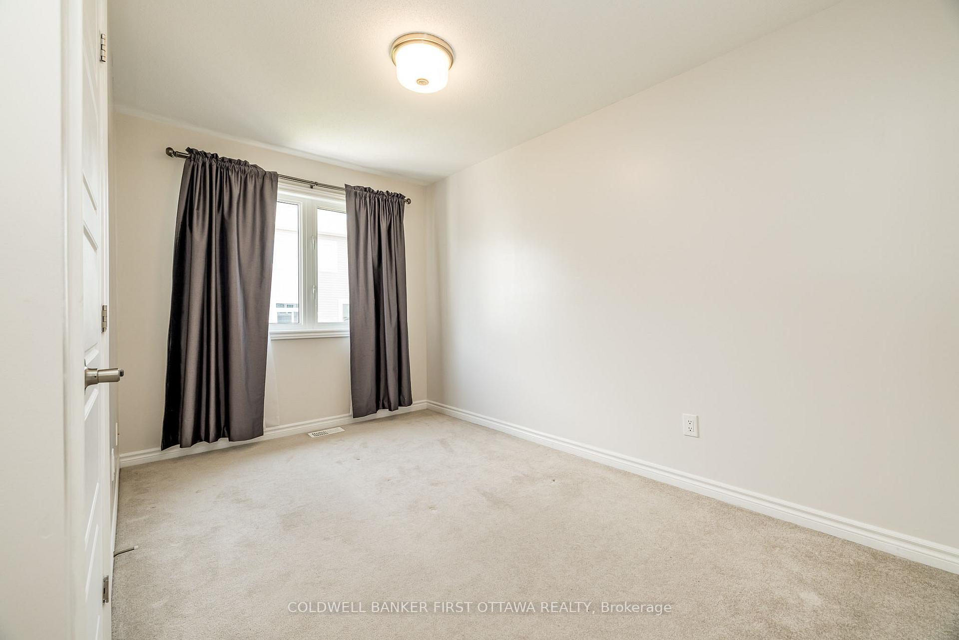 Photo 23 of 170 Flowing Creek Circle, Ottawa, Kanata - Emerald Meadows/Trailwest — HOMEH