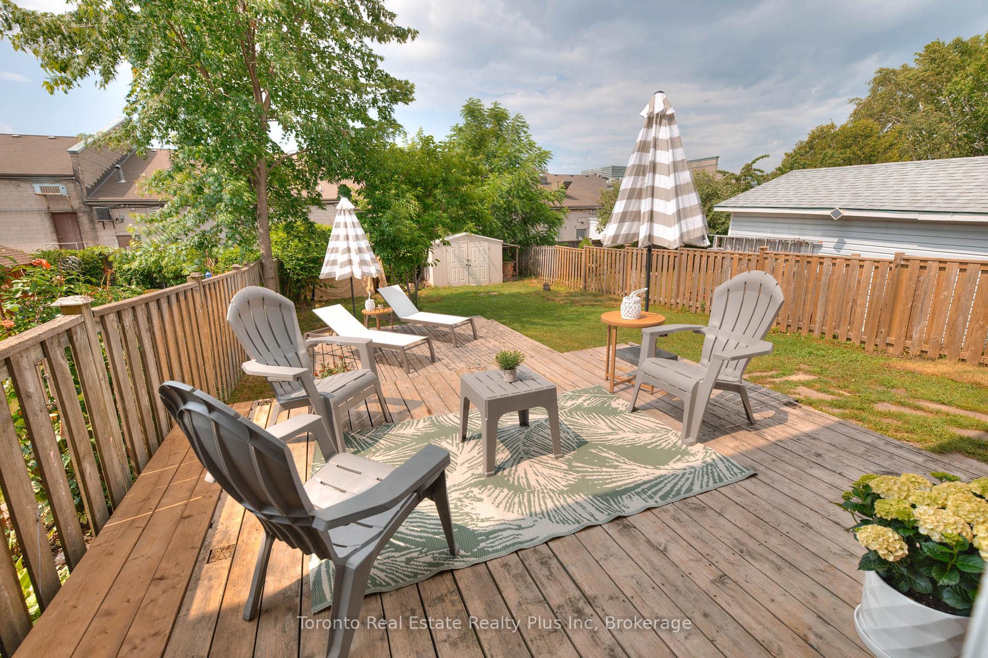 Photo 32 of 31 Roberts Crescent, Kitchener — HOMEH