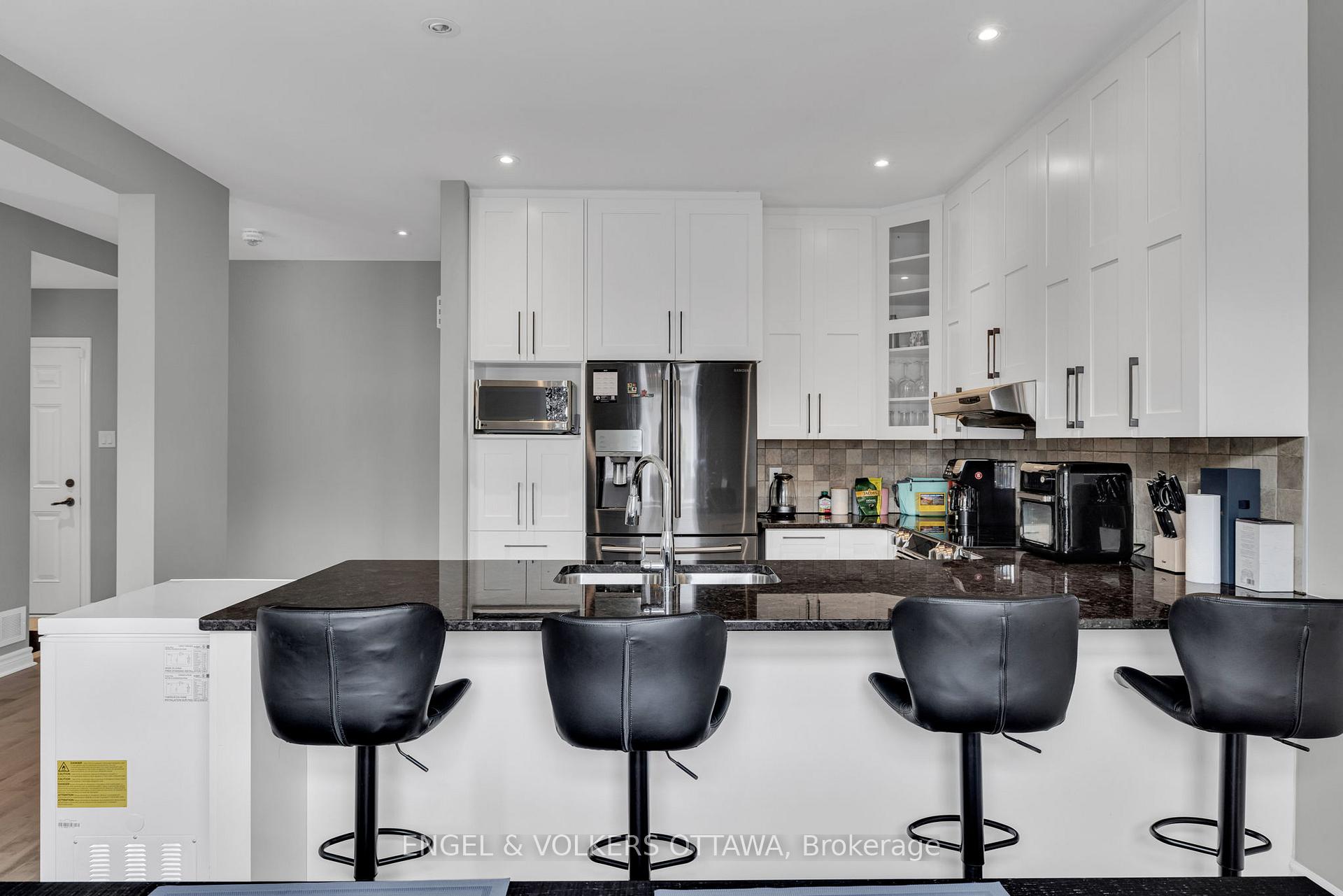 Photo 12 of 275 Mission Trail Crescent, Ottawa, Kanata - Kanata Lakes/Heritage Hills — HOMEH