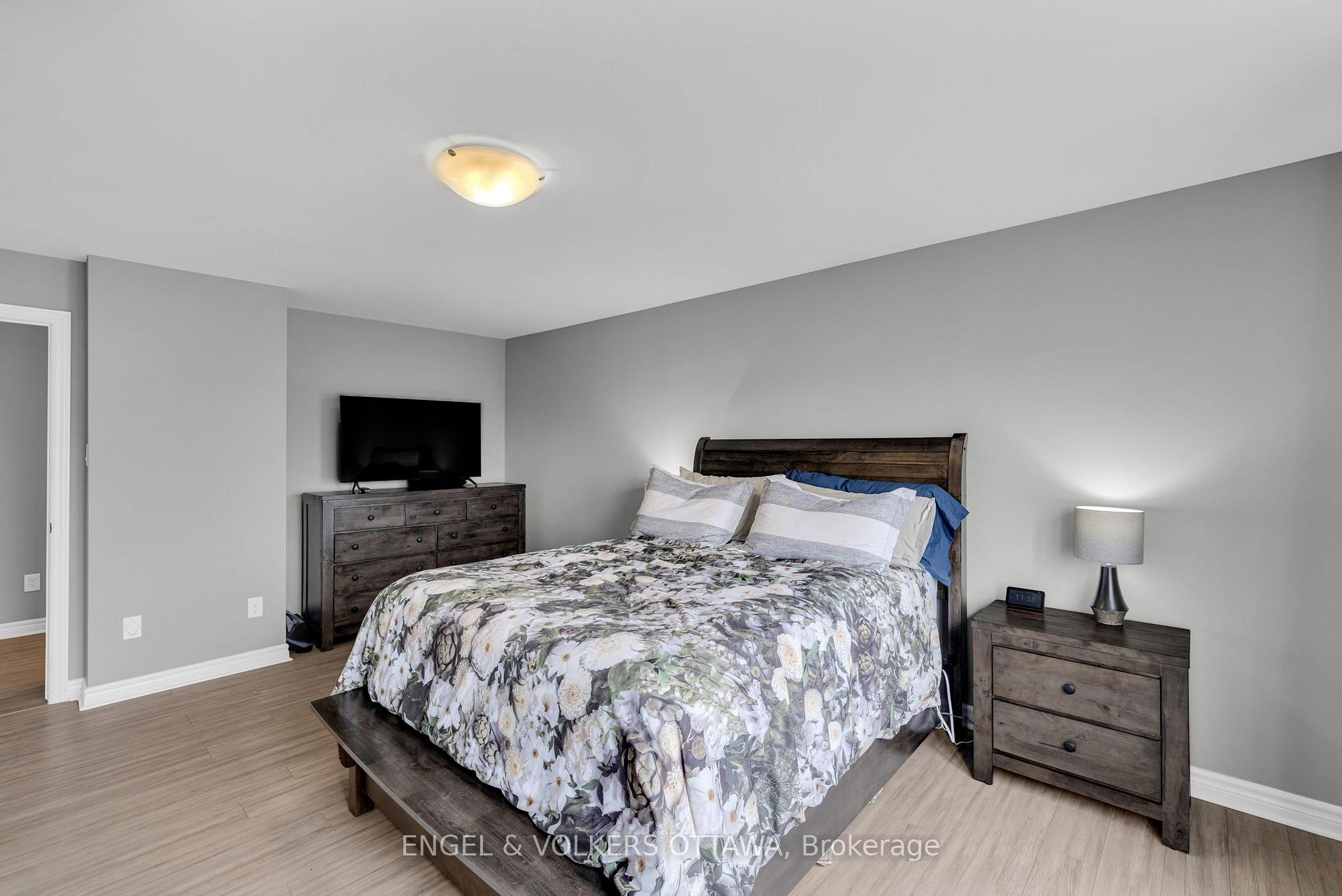 Photo 18 of 275 Mission Trail Crescent, Ottawa, Kanata - Kanata Lakes/Heritage Hills — HOMEH