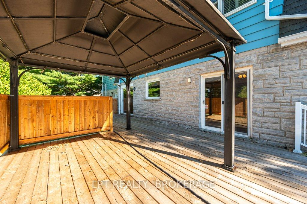 Photo 4 of 5 Cashman Place, Kingston, City North of 401 — HOMEH