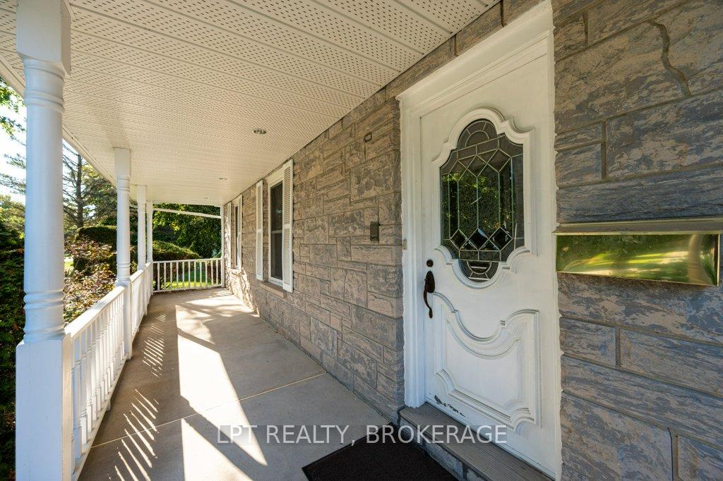Photo 6 of 5 Cashman Place, Kingston, City North of 401 — HOMEH