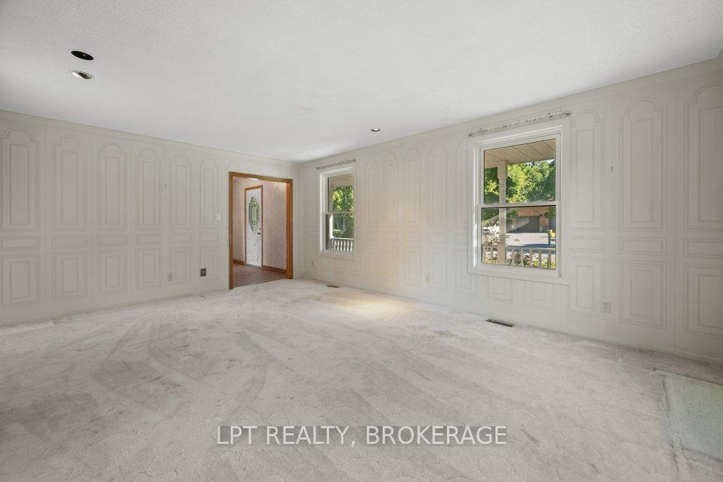 Photo 10 of 5 Cashman Place, Kingston, City North of 401 — HOMEH
