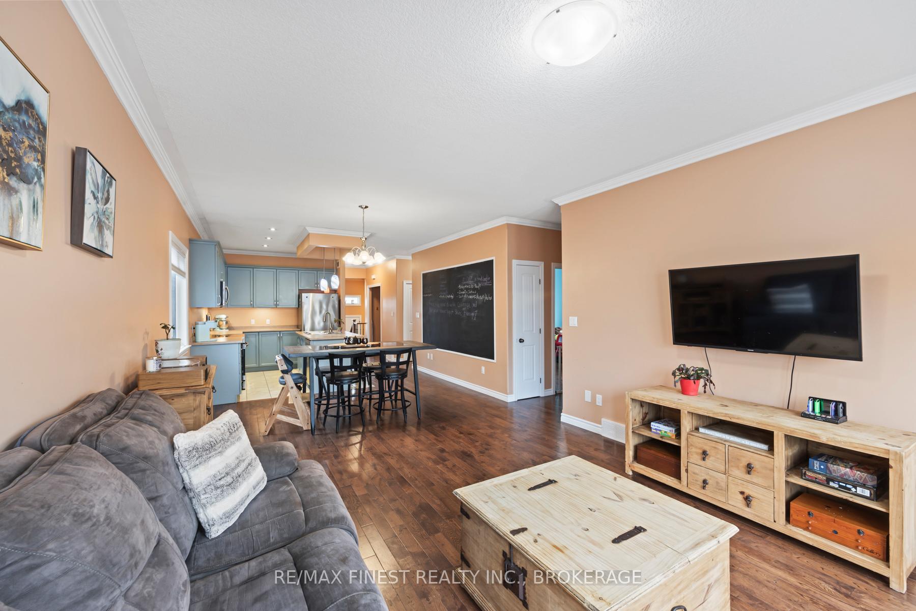 Photo 17 of 217 Kildare Avenue, Loyalist, Amherstview — HOMEH