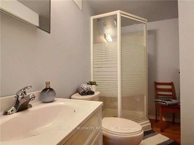 Photo 10 of 7 Snowdrop Crescent, Kitchener, Larentian West — HOMEH
