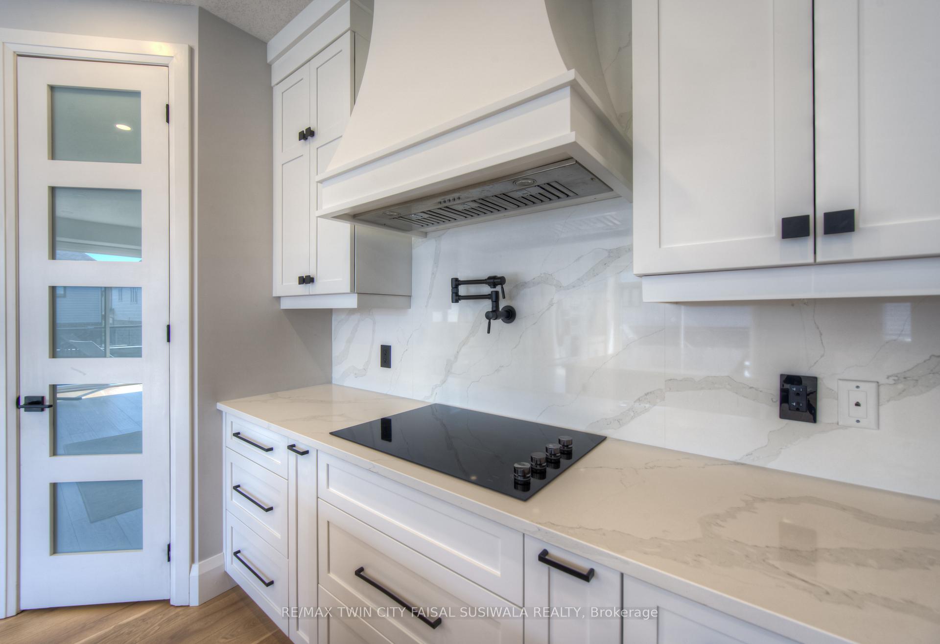 Photo 13 of 362 Moorlands Crescent, Kitchener — HOMEH