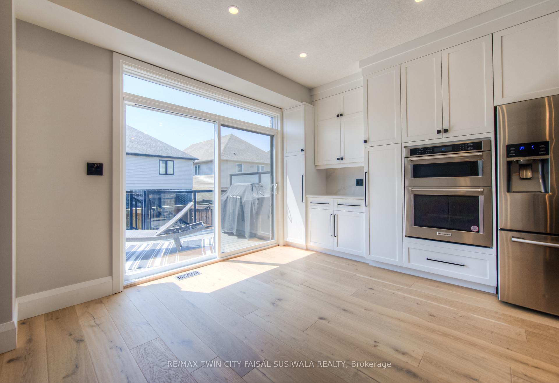 Photo 16 of 362 Moorlands Crescent, Kitchener — HOMEH