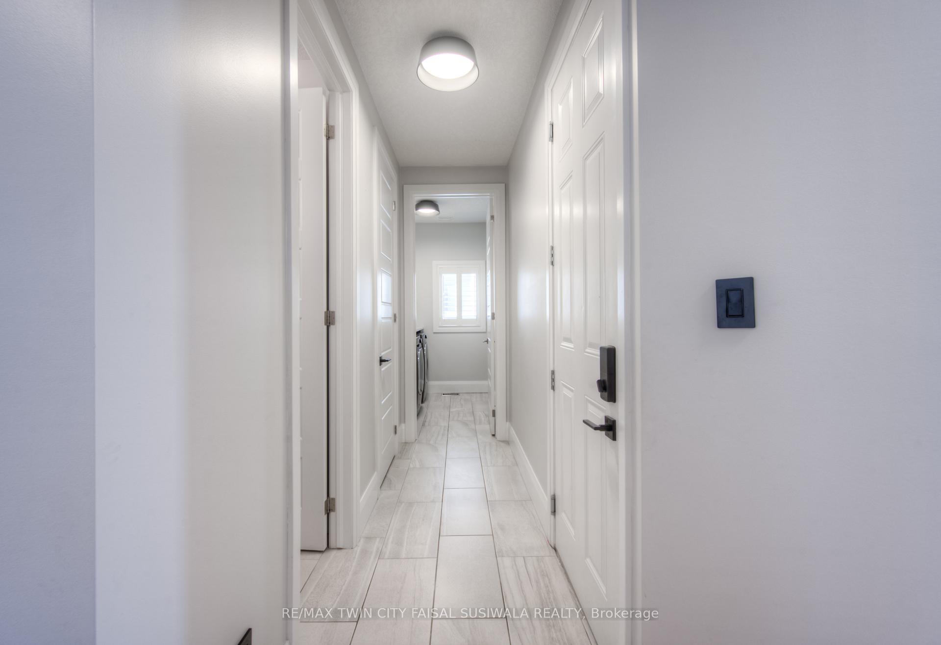 Photo 18 of 362 Moorlands Crescent, Kitchener — HOMEH