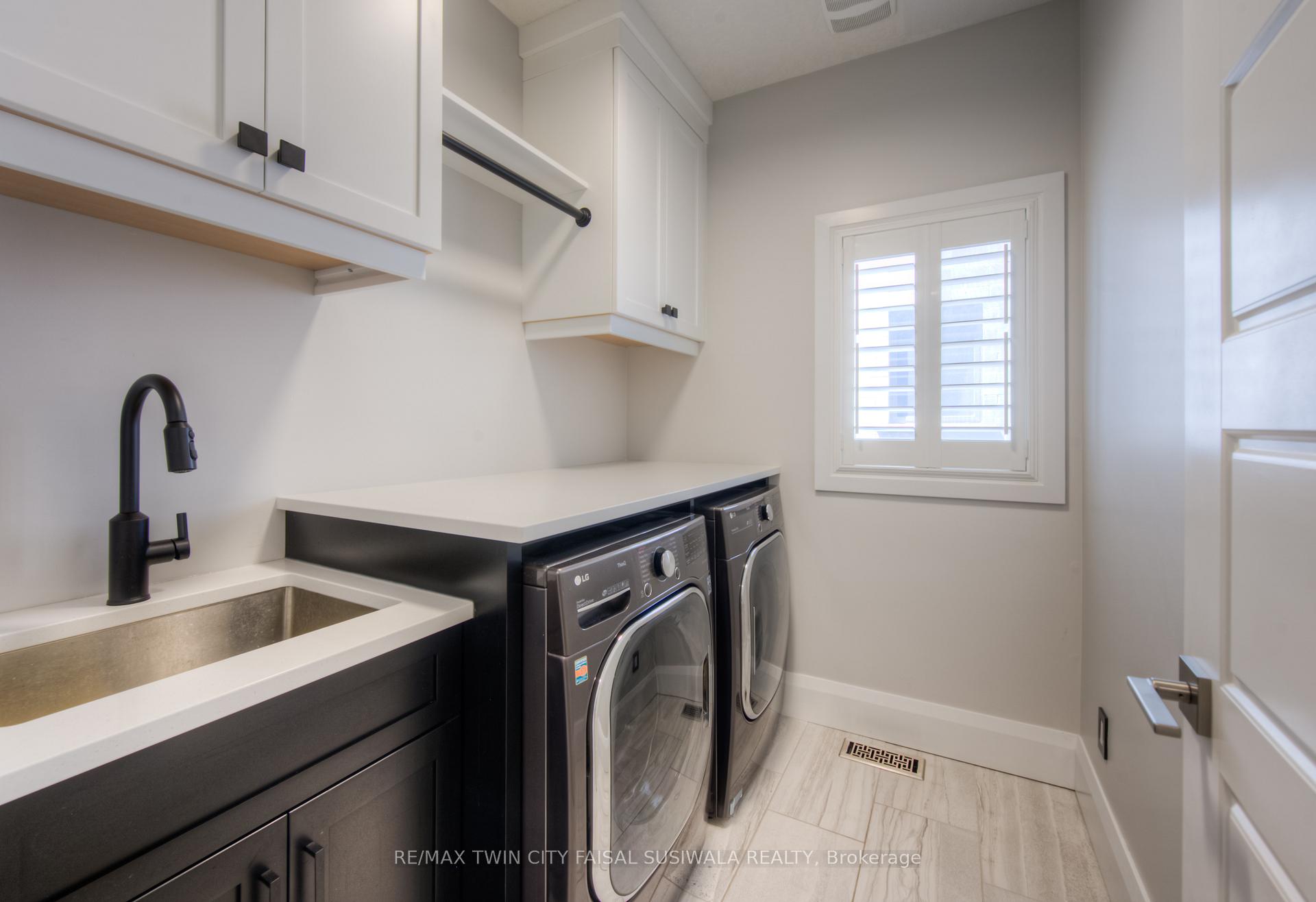 Photo 20 of 362 Moorlands Crescent, Kitchener — HOMEH