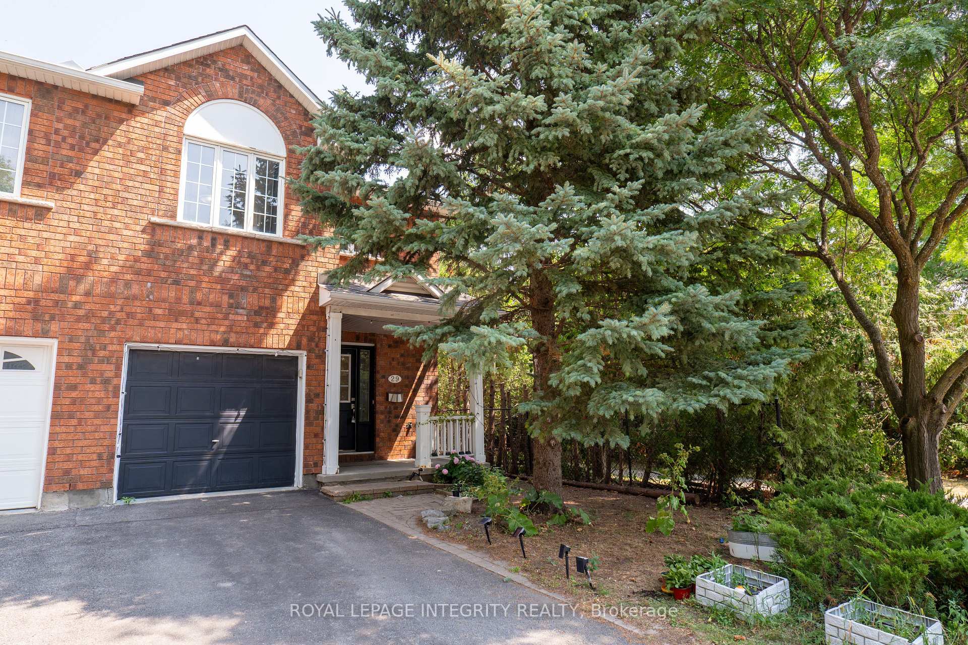 Photo 1 of 29 Kettleby Street, Ottawa, Kanata - Beaverbrook — HOMEH