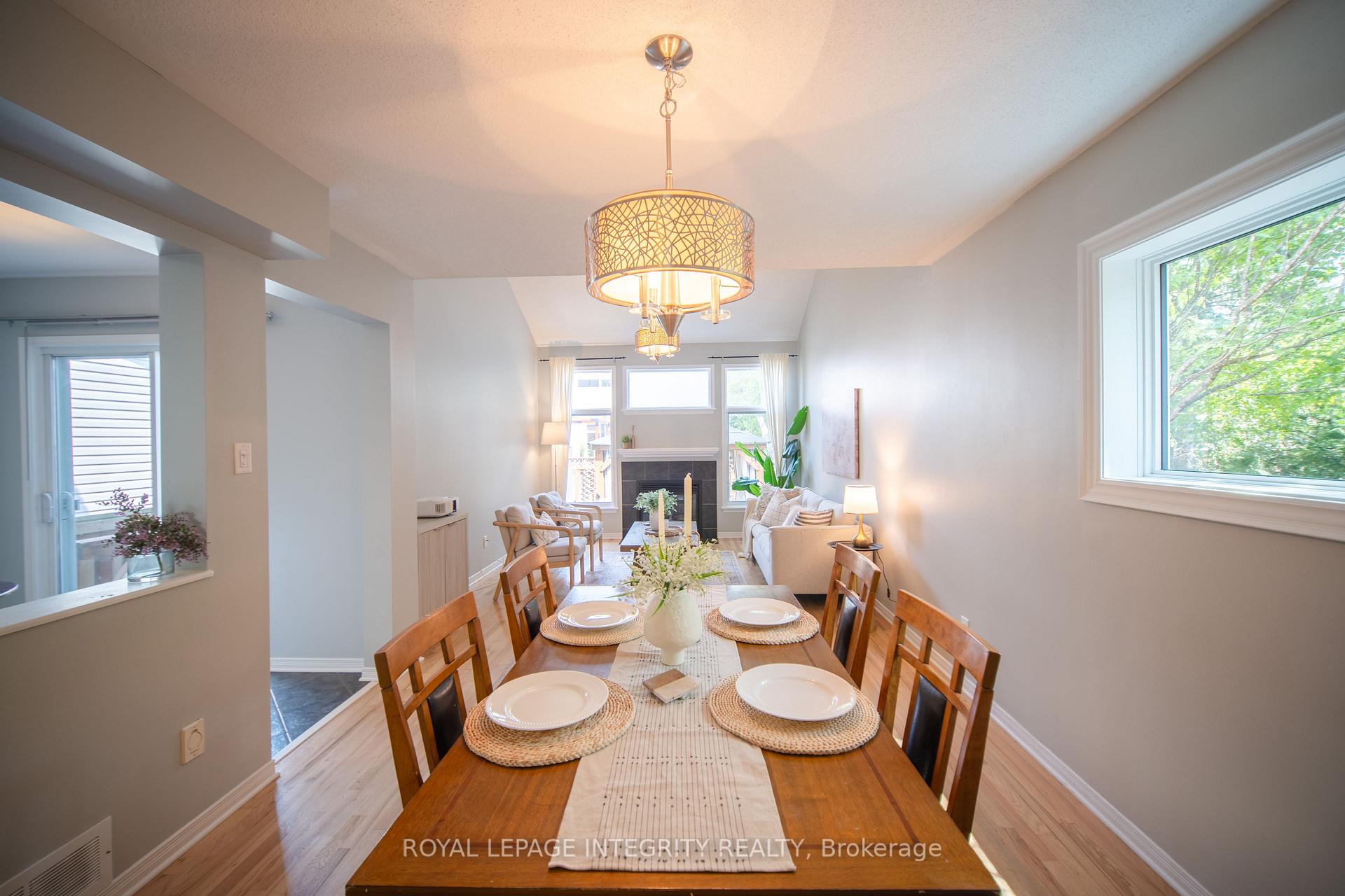 Photo 9 of 29 Kettleby Street, Ottawa, Kanata - Beaverbrook — HOMEH