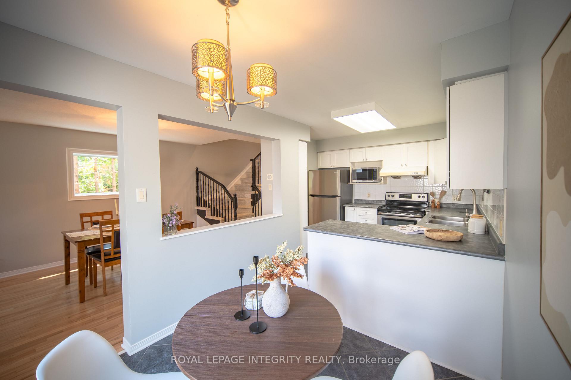 Photo 12 of 29 Kettleby Street, Ottawa, Kanata - Beaverbrook — HOMEH