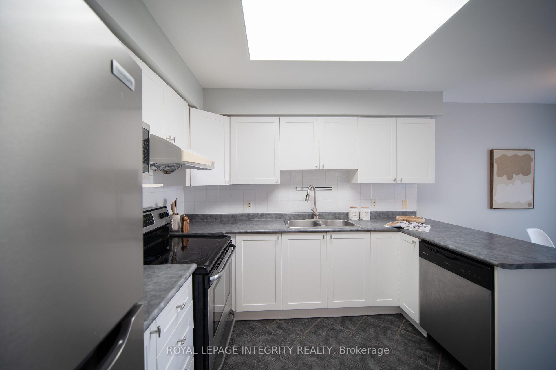 Photo 16 of 29 Kettleby Street, Ottawa, Kanata - Beaverbrook — HOMEH