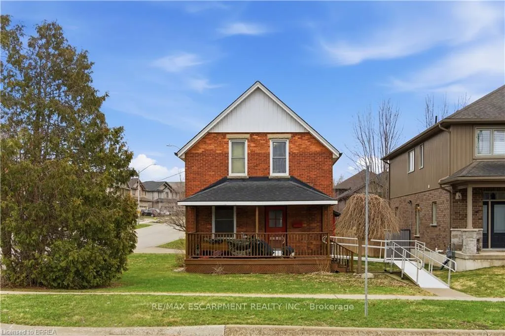 Photo 1 of 139 Willow Street, Brant, Paris — HOMEH