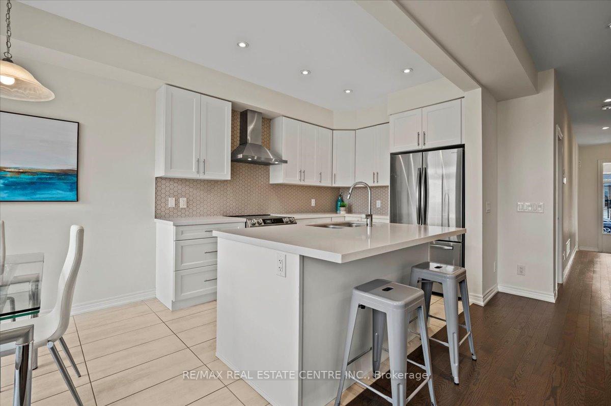 Photo 5 of 153 Broadacre Drive, Kitchener — HOMEH