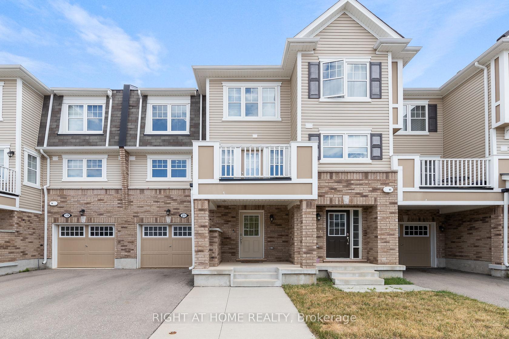 Photo 2 of 21 Appleby Street, Kitchener — HOMEH