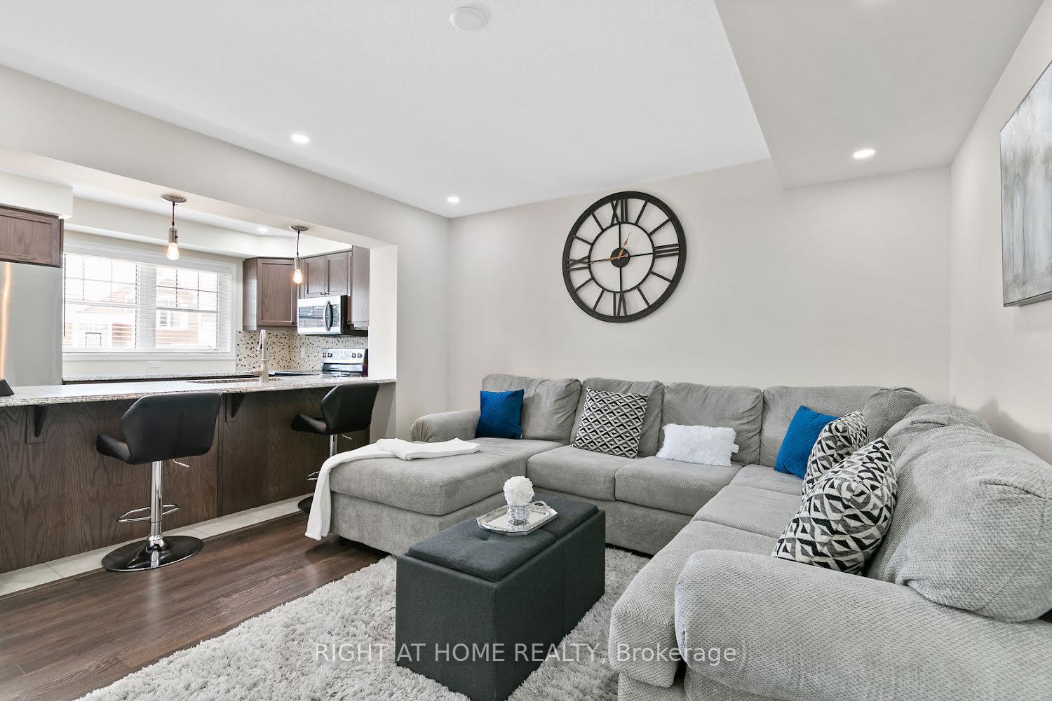 Photo 7 of 21 Appleby Street, Kitchener — HOMEH