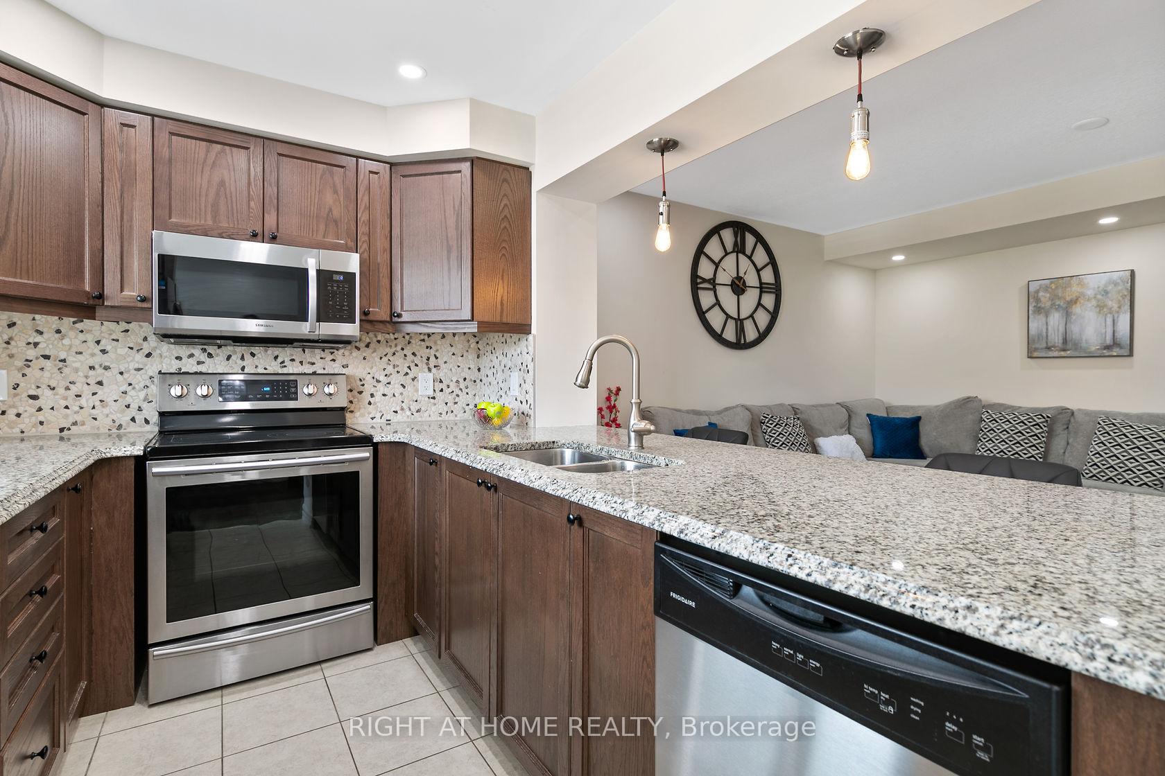 Photo 14 of 21 Appleby Street, Kitchener — HOMEH