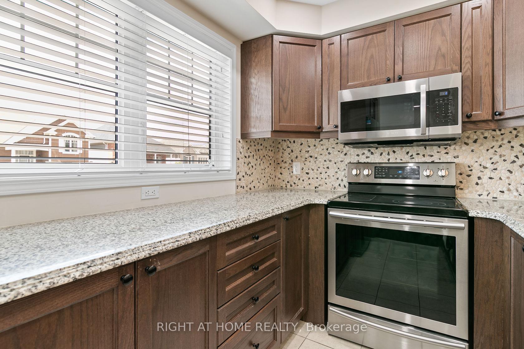 Photo 15 of 21 Appleby Street, Kitchener — HOMEH