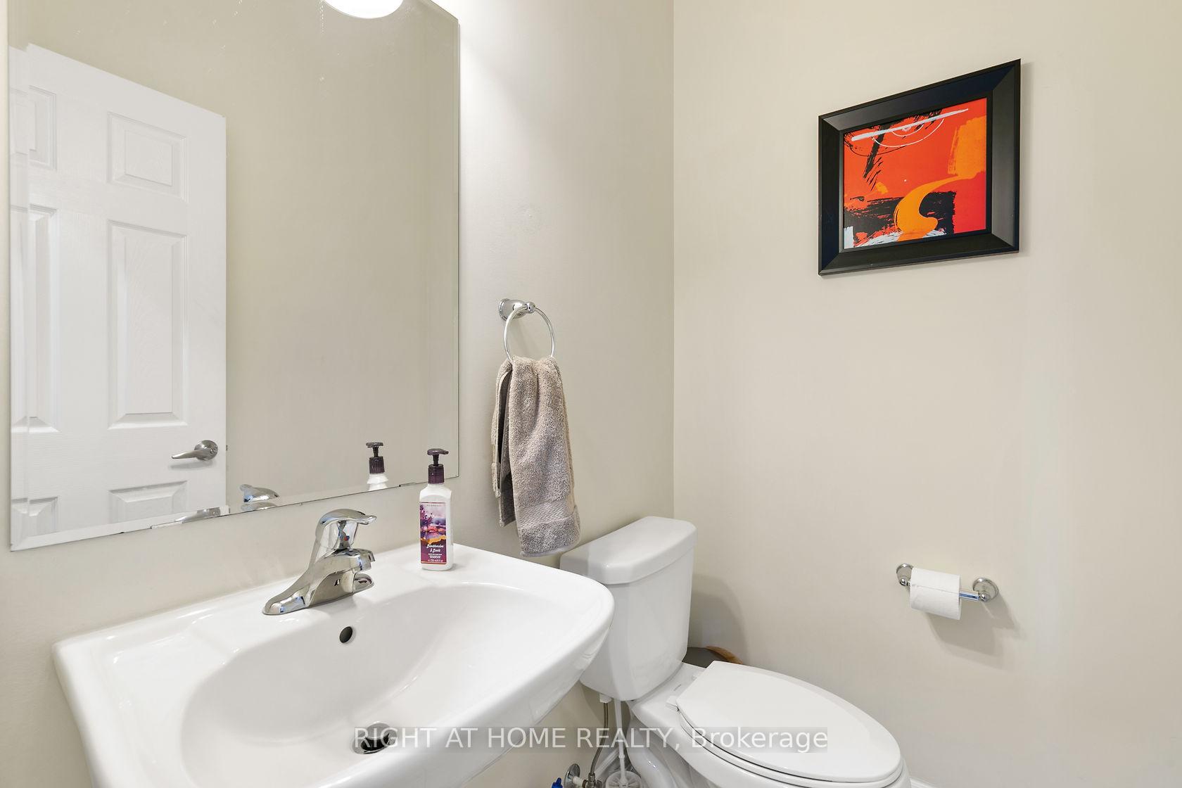 Photo 23 of 21 Appleby Street, Kitchener — HOMEH