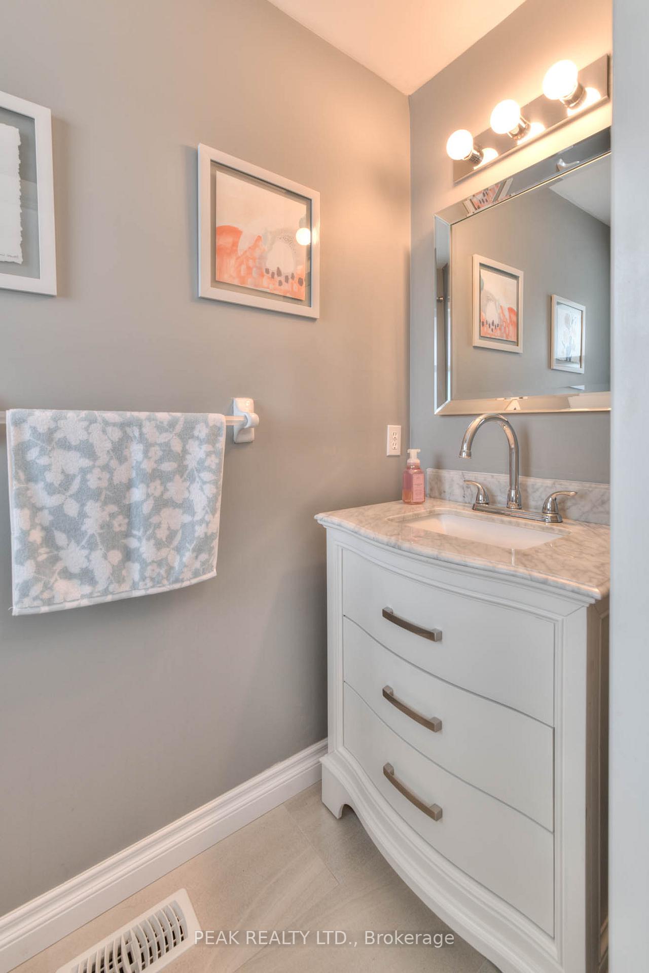 Photo 7 of 34 Reistview Street, Kitchener — HOMEH
