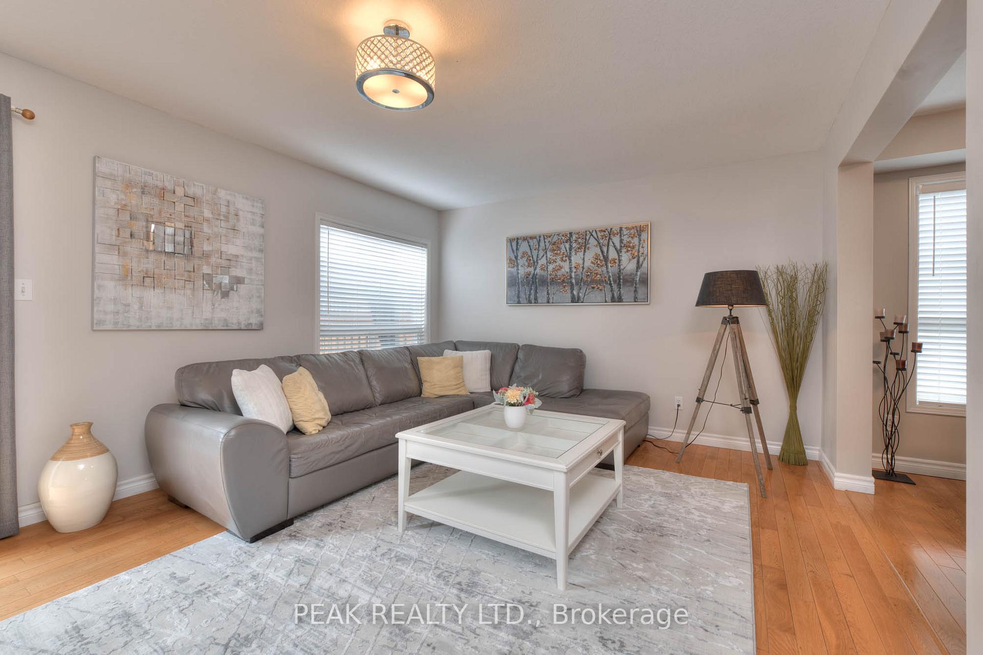Photo 9 of 34 Reistview Street, Kitchener — HOMEH