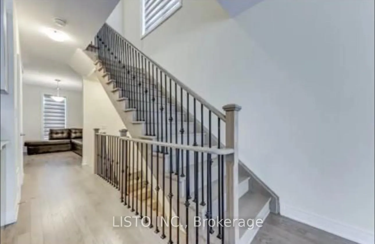 Photo 12 of 12 Thomas Hope Lane, Markham, Cedarwood — HOMEH