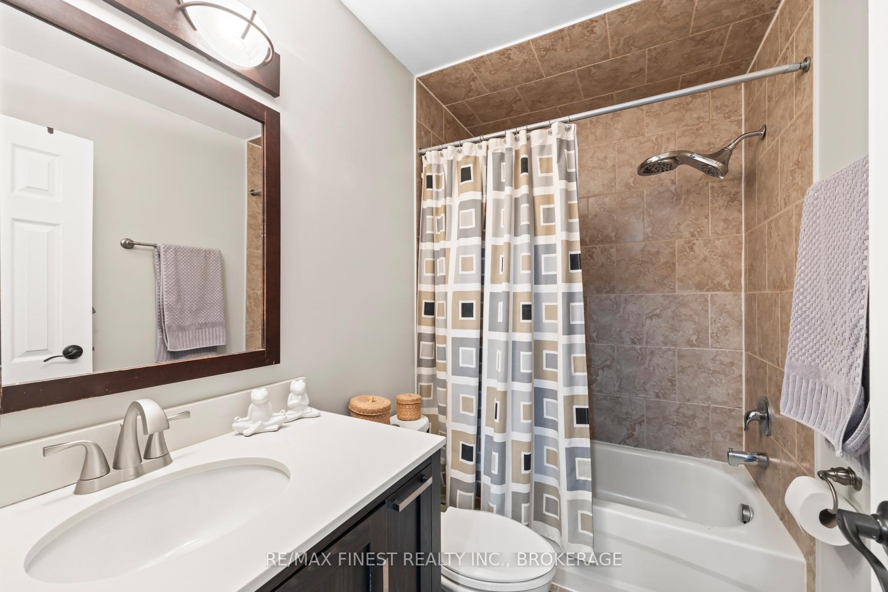 Photo 21 of 49 McKeown Crescent, Loyalist, Amherstview — HOMEH