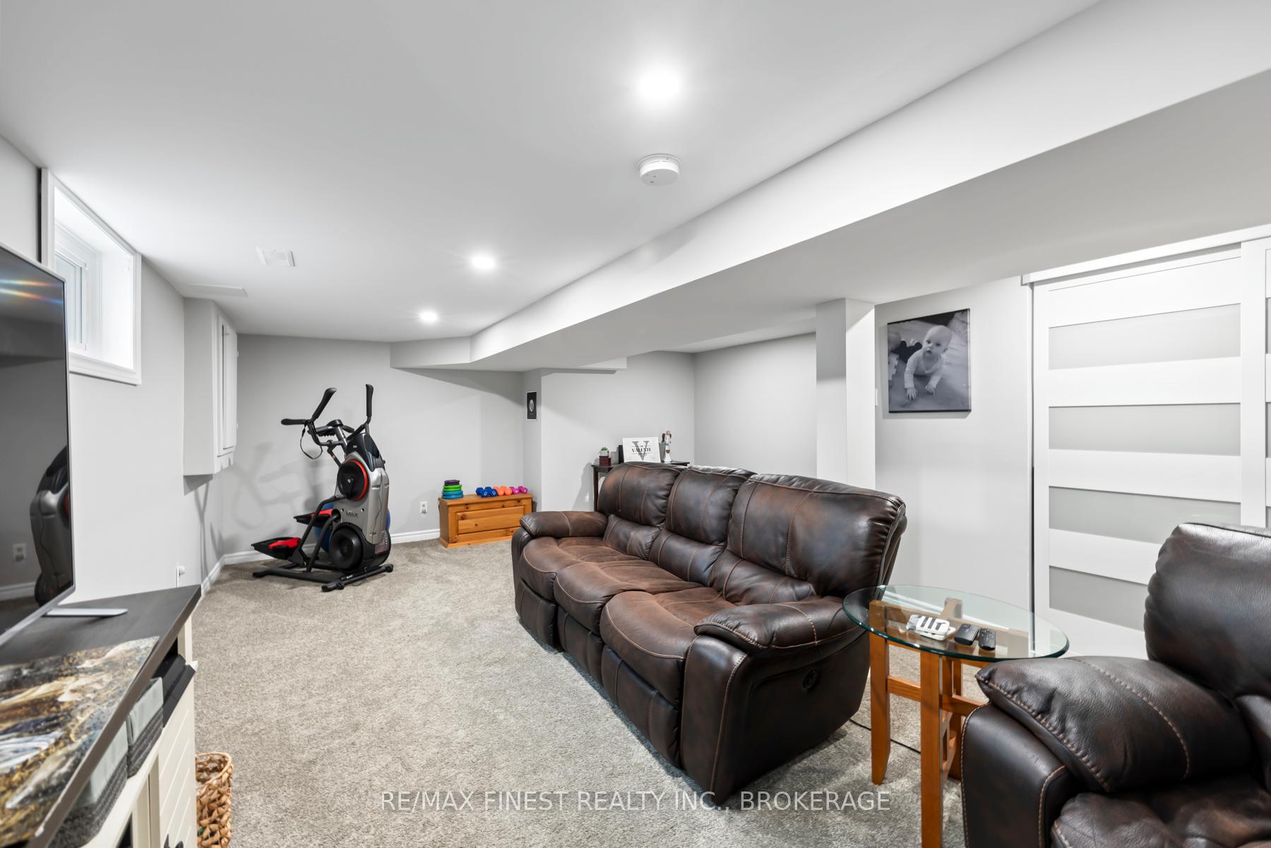 Photo 23 of 49 McKeown Crescent, Loyalist, Amherstview — HOMEH