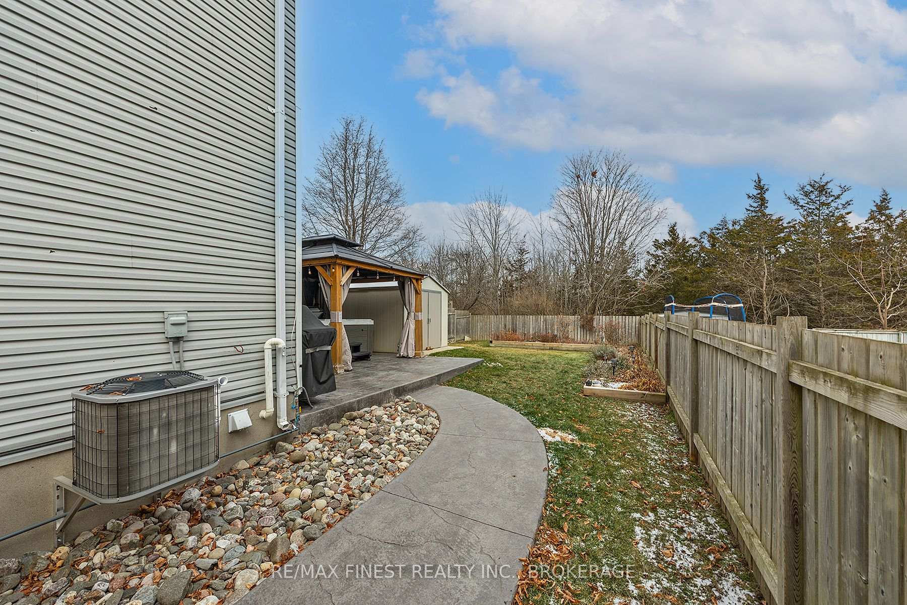 Photo 29 of 49 McKeown Crescent, Loyalist, Amherstview — HOMEH