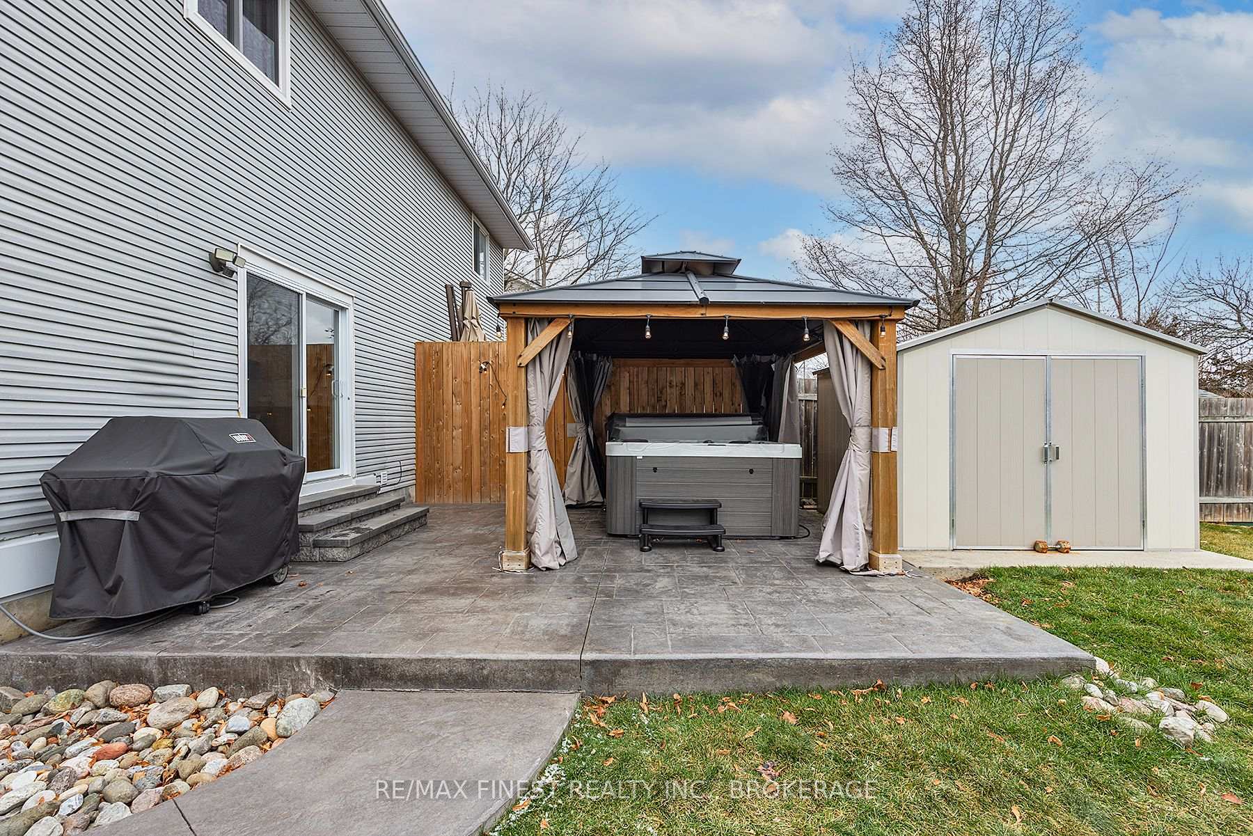 Photo 32 of 49 McKeown Crescent, Loyalist, Amherstview — HOMEH