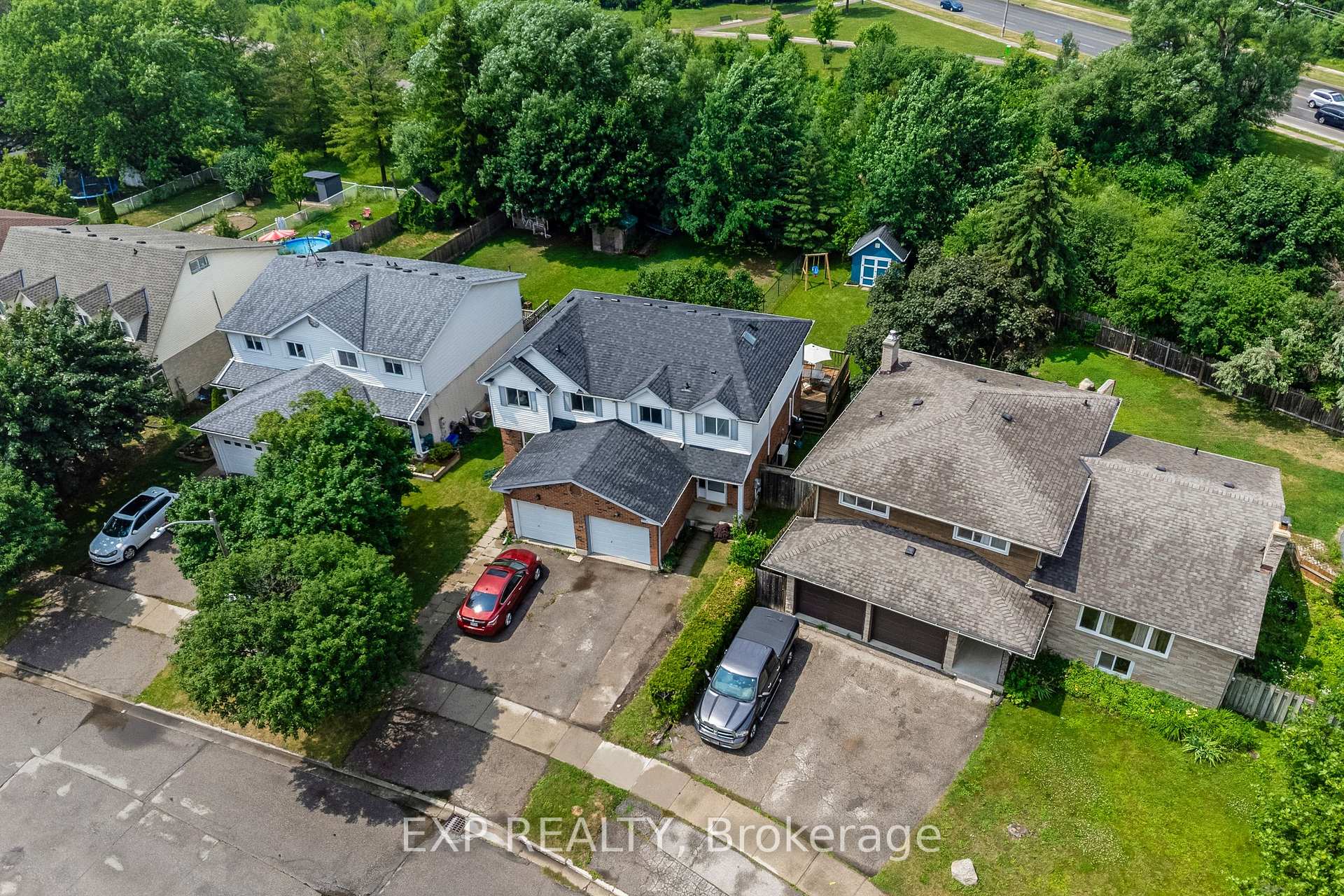 Photo 3 of 50 Highland Crescent, Kitchener — HOMEH