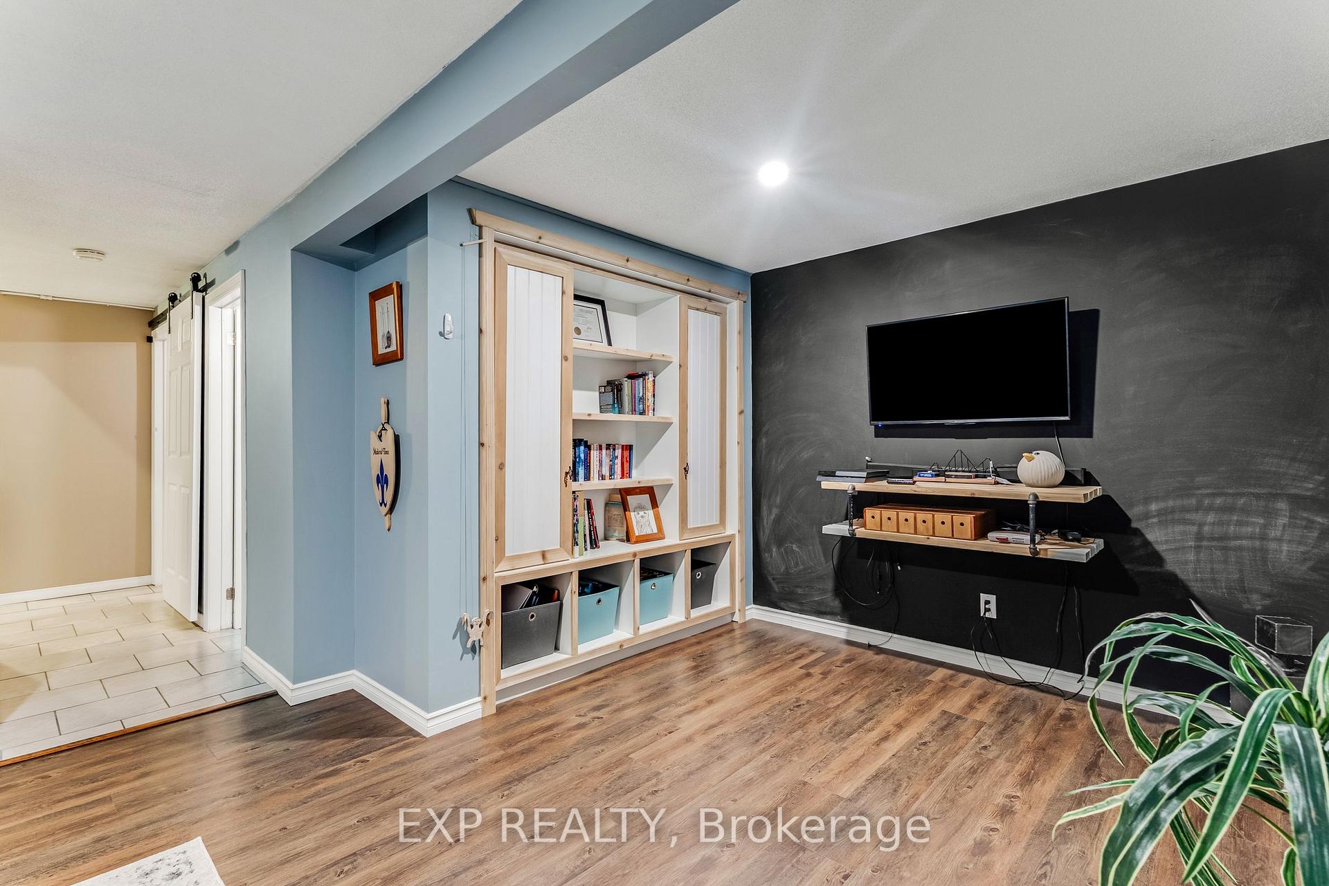 Photo 9 of 50 Highland Crescent, Kitchener — HOMEH