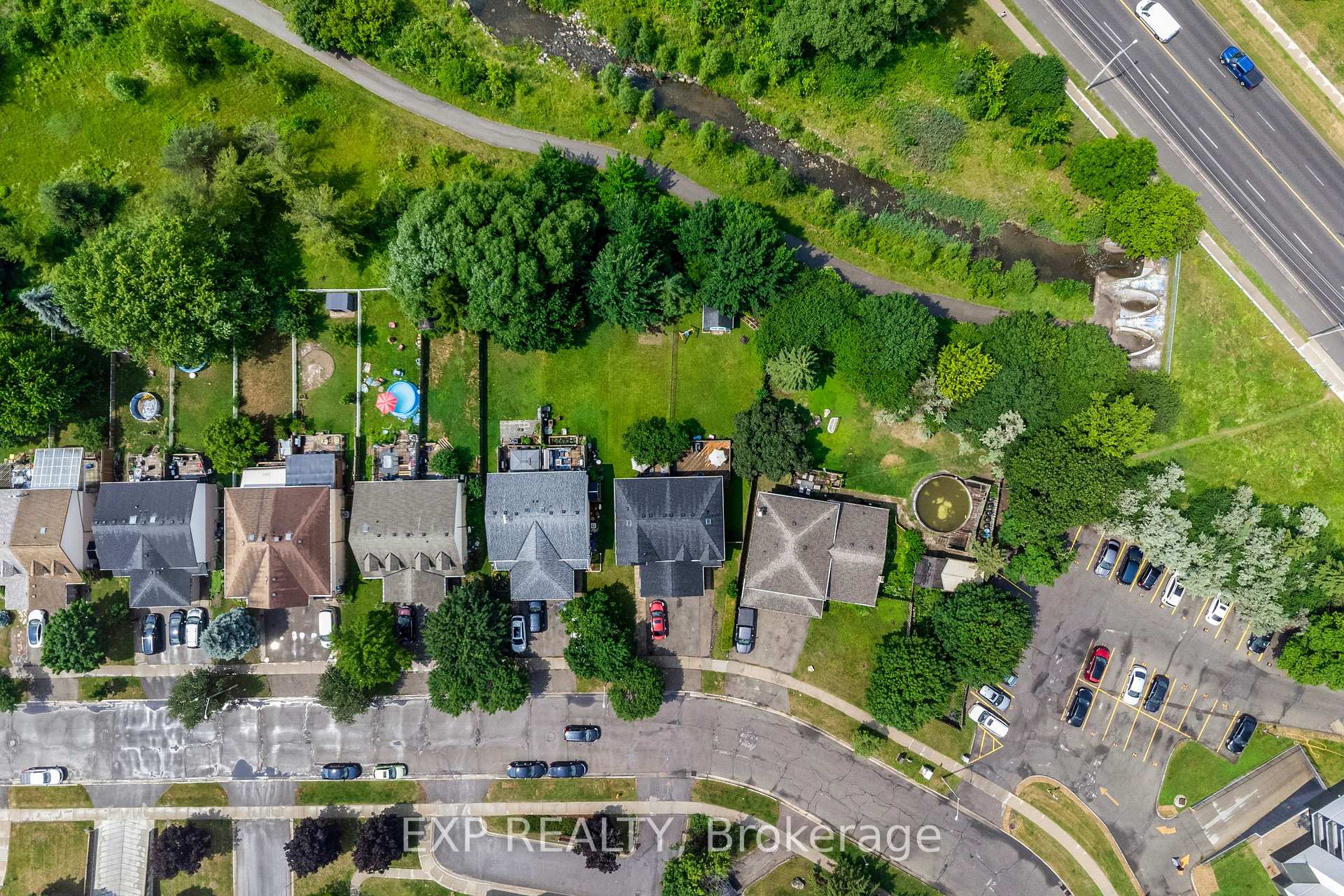 Photo 13 of 50 Highland Crescent, Kitchener — HOMEH