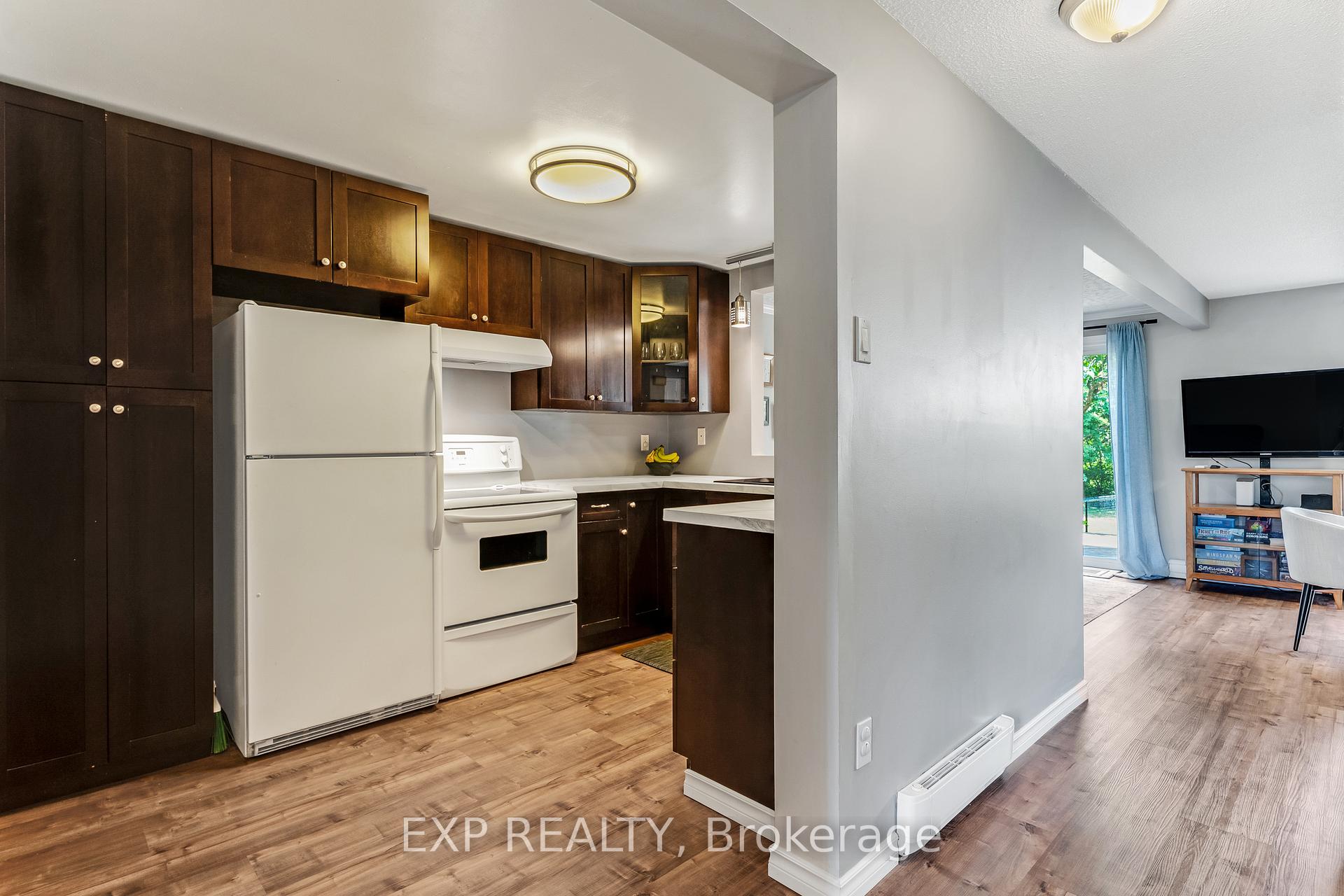 Photo 16 of 50 Highland Crescent, Kitchener — HOMEH
