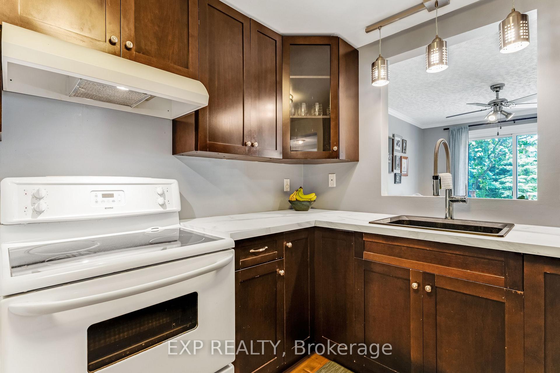 Photo 17 of 50 Highland Crescent, Kitchener — HOMEH