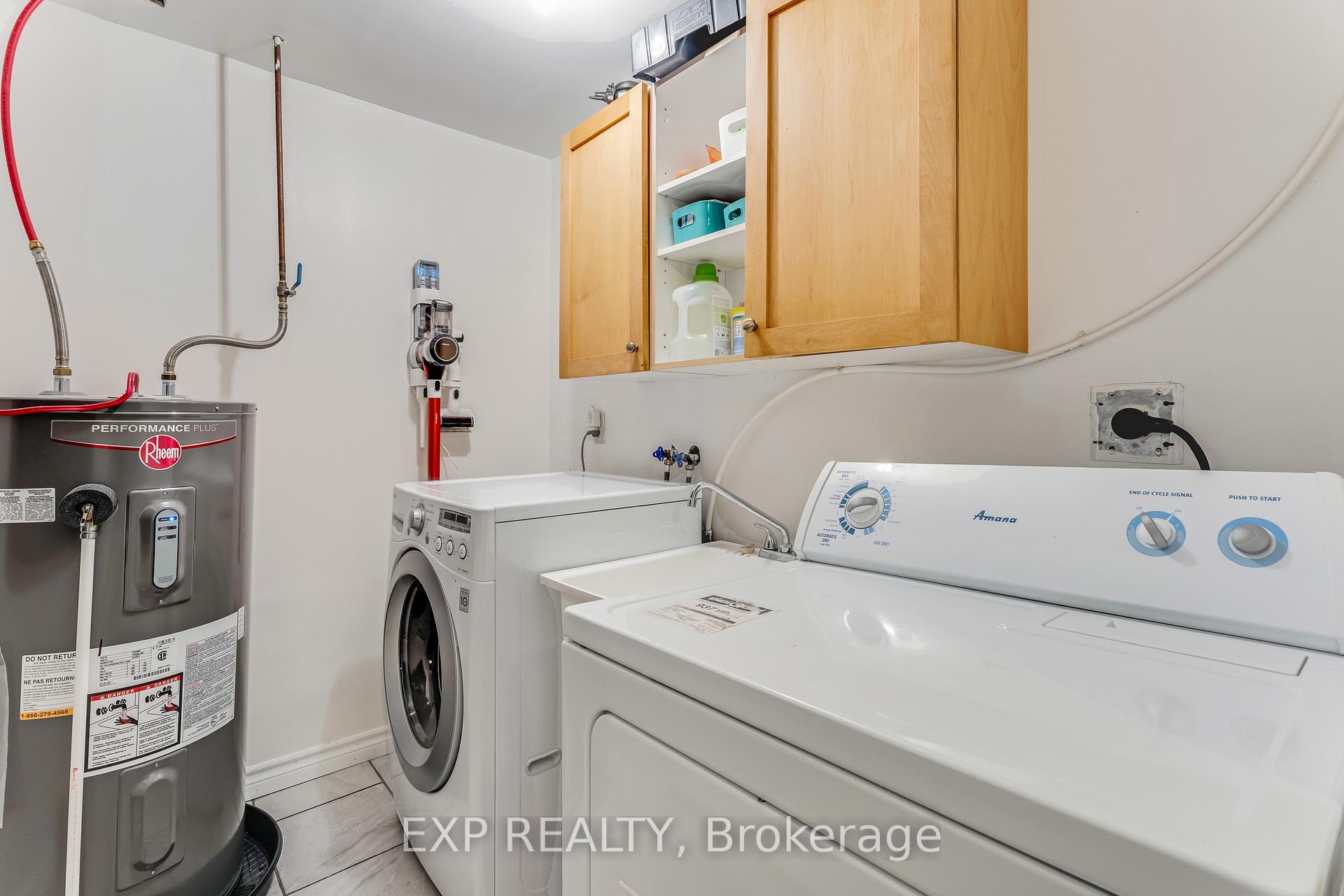 Photo 23 of 50 Highland Crescent, Kitchener — HOMEH