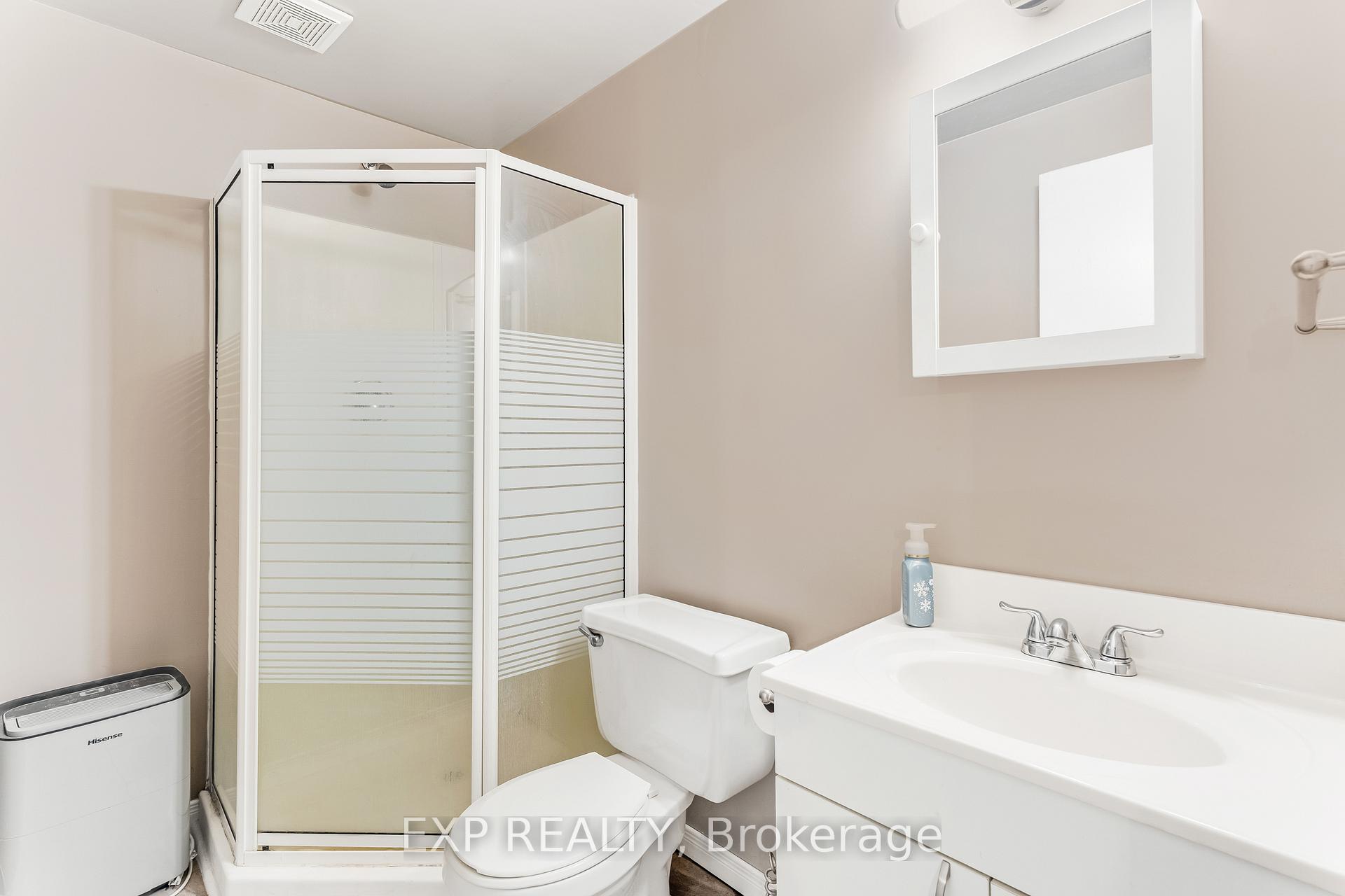 Photo 25 of 50 Highland Crescent, Kitchener — HOMEH