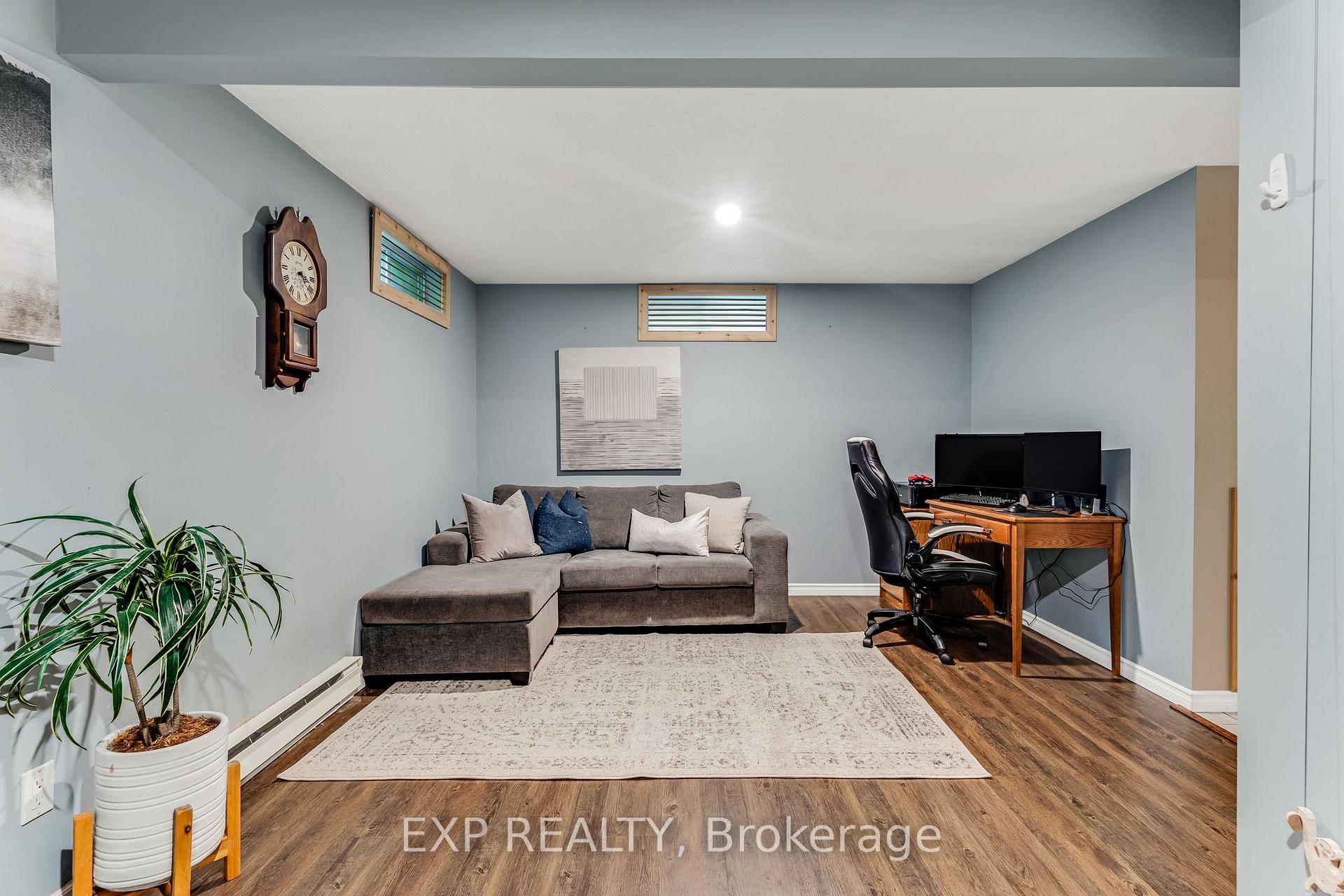 Photo 29 of 50 Highland Crescent, Kitchener — HOMEH
