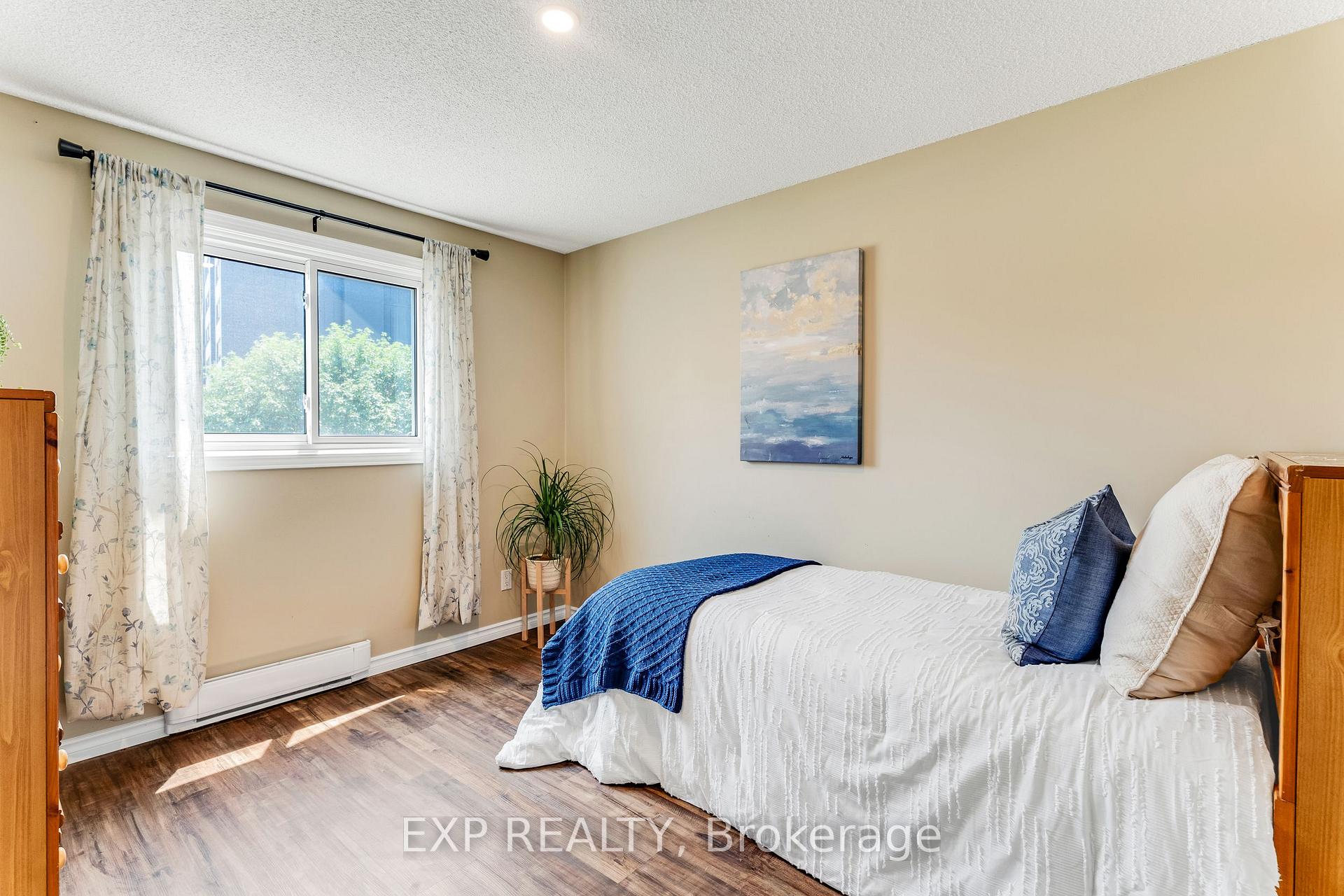 Photo 31 of 50 Highland Crescent, Kitchener — HOMEH