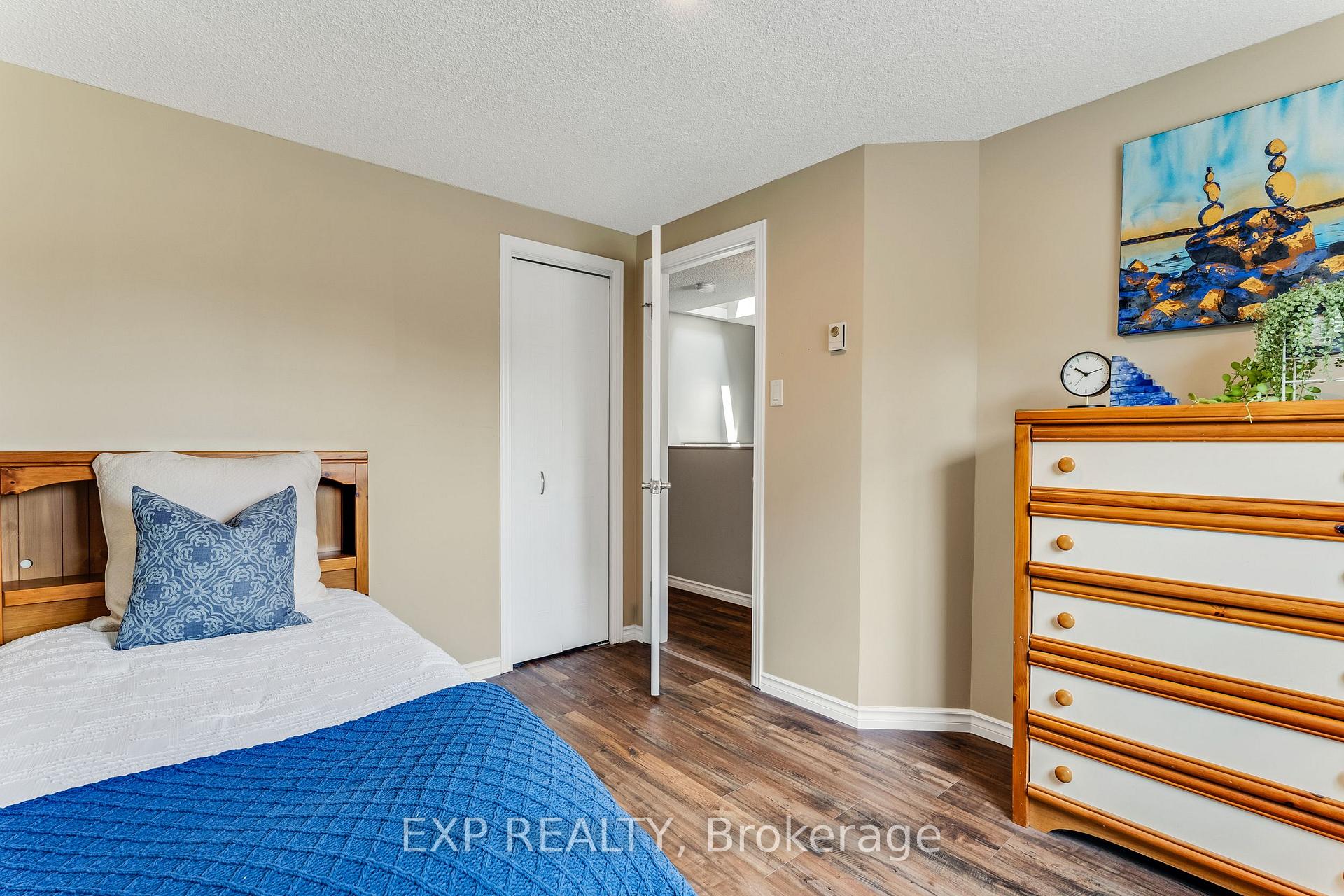 Photo 32 of 50 Highland Crescent, Kitchener — HOMEH