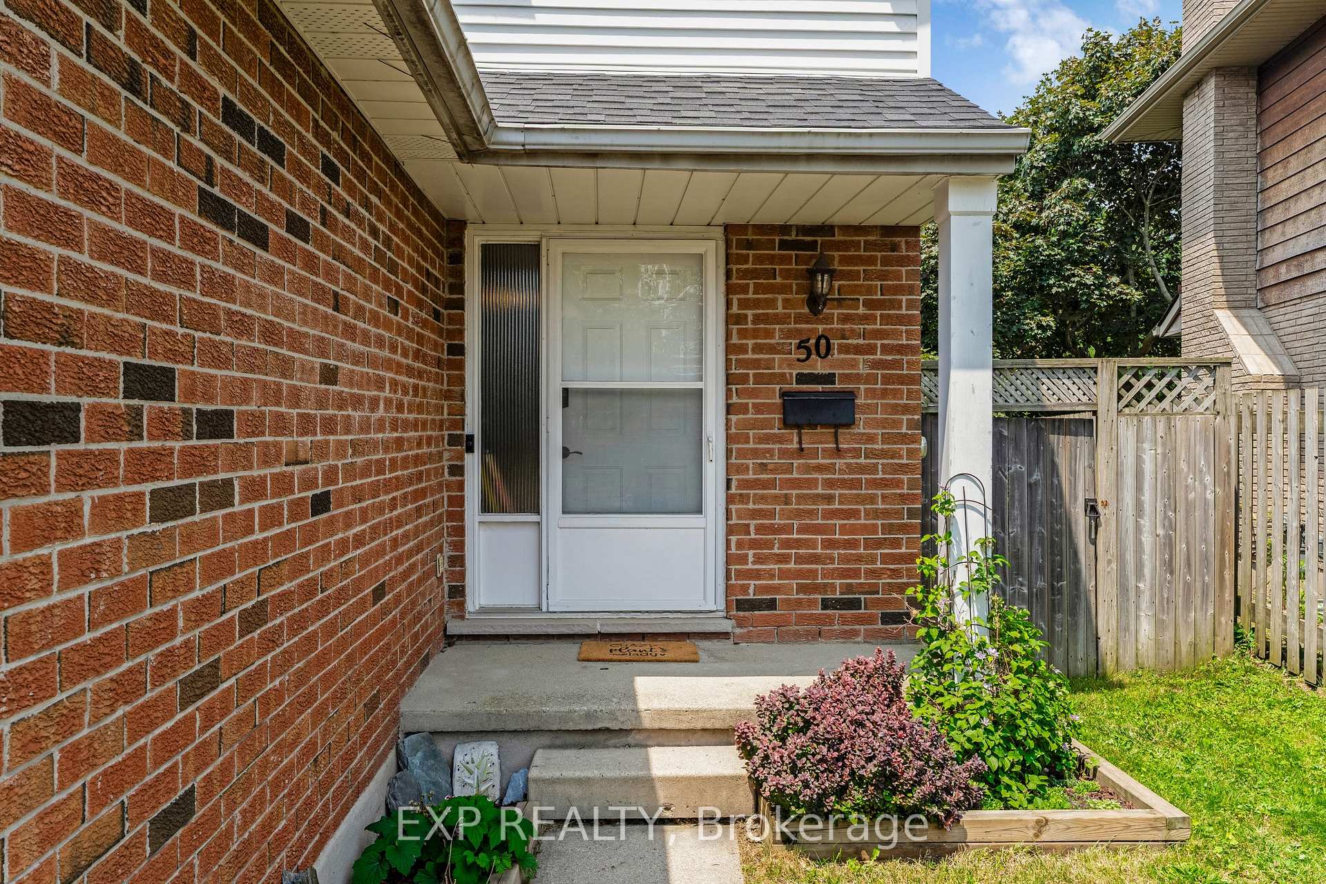 Photo 43 of 50 Highland Crescent, Kitchener — HOMEH